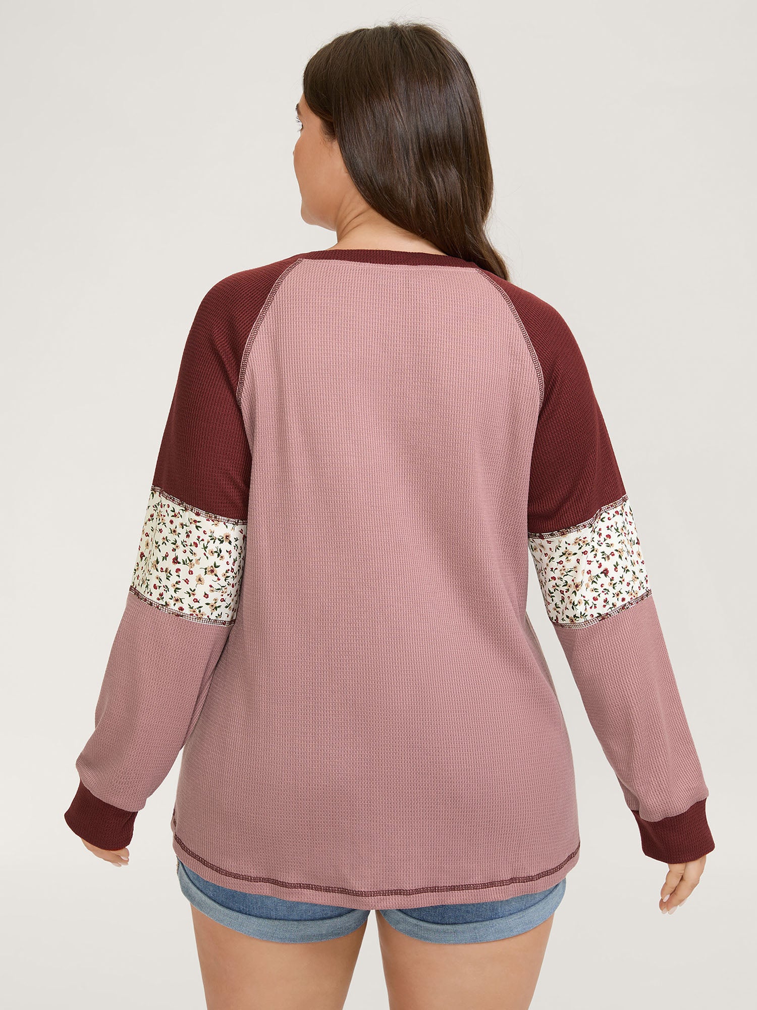 Color Contrast Waffle Knit T-Shirt - Image 12