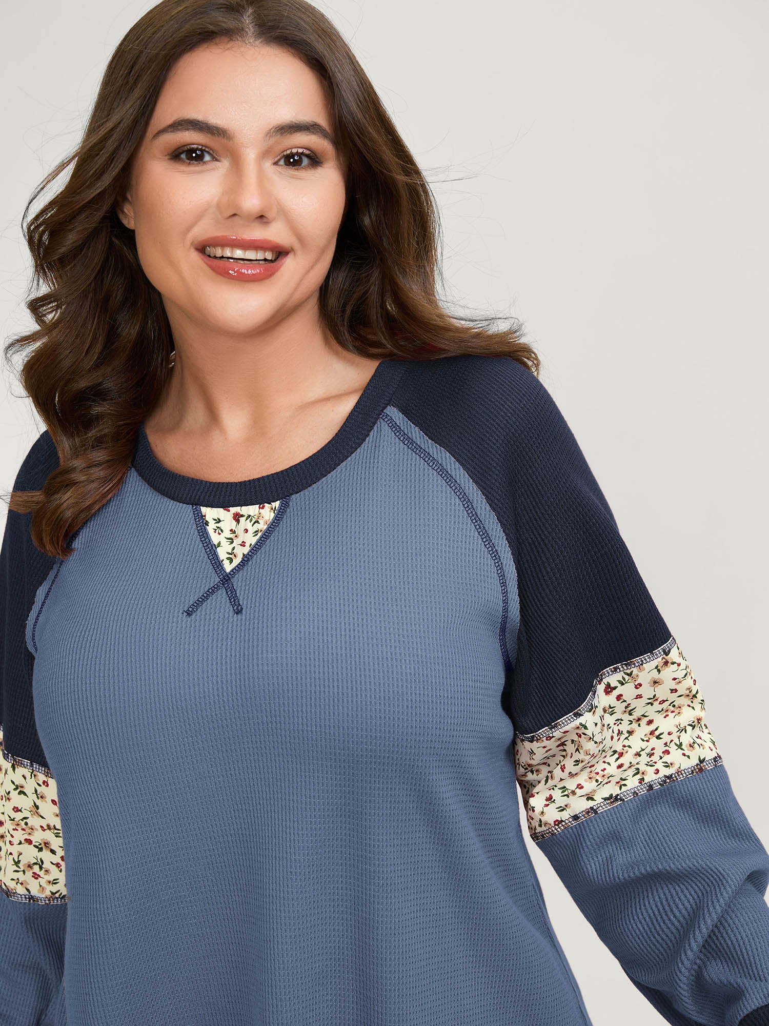 Color Contrast Waffle Knit T-Shirt - Image 20