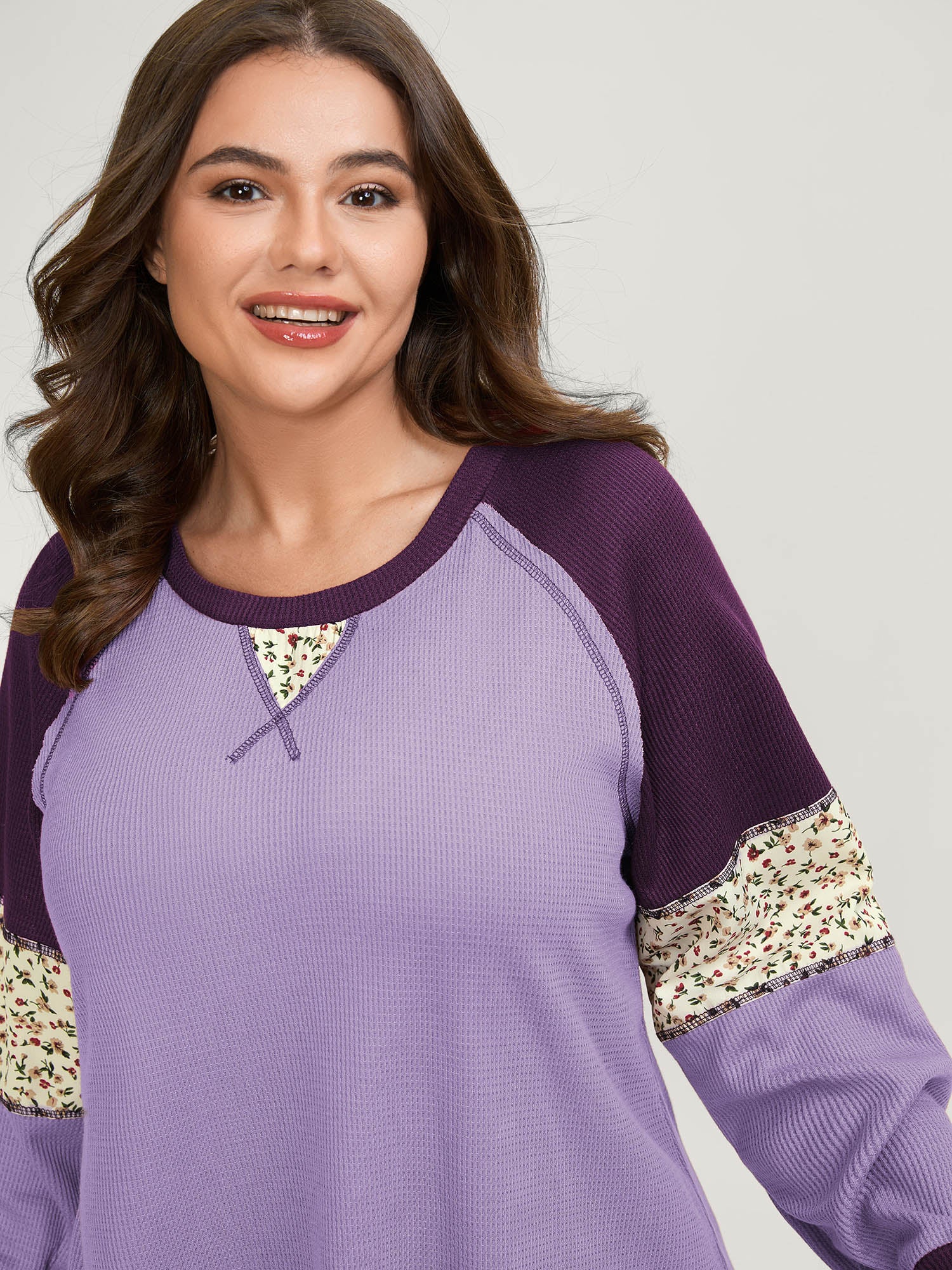 Color Contrast Waffle Knit T-Shirt - Image 5