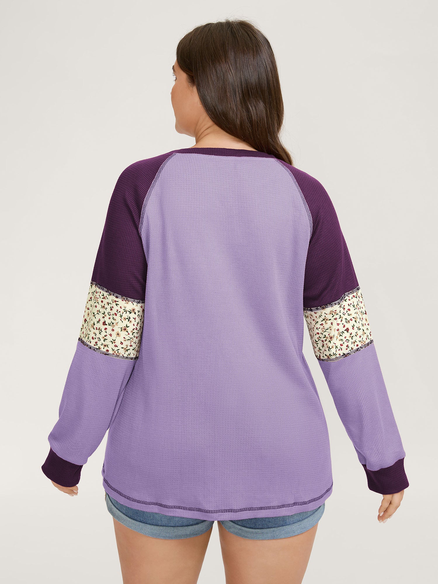 Color Contrast Waffle Knit T-Shirt - Image 8