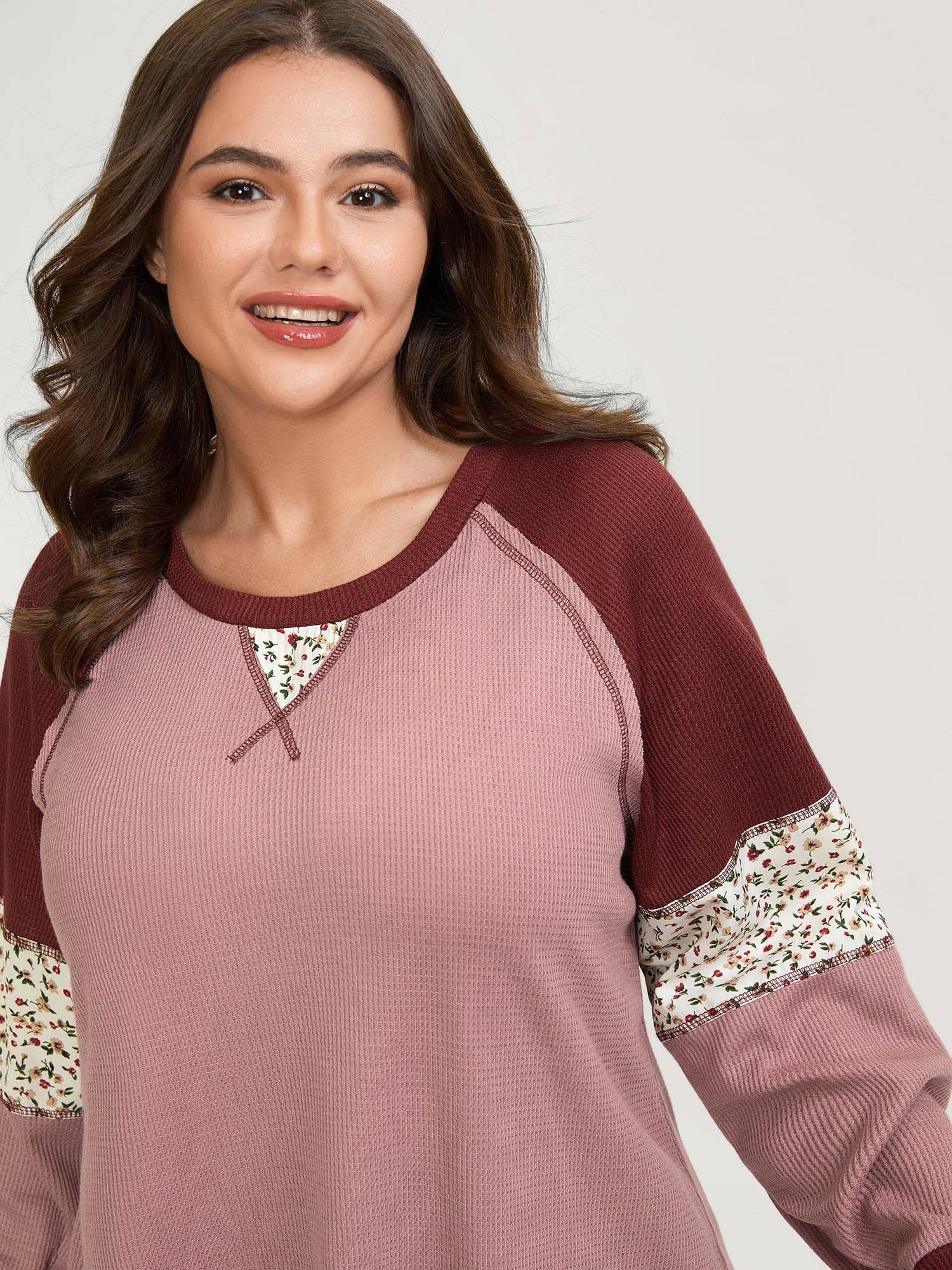 Color Contrast Waffle Knit T-Shirt - Image 9
