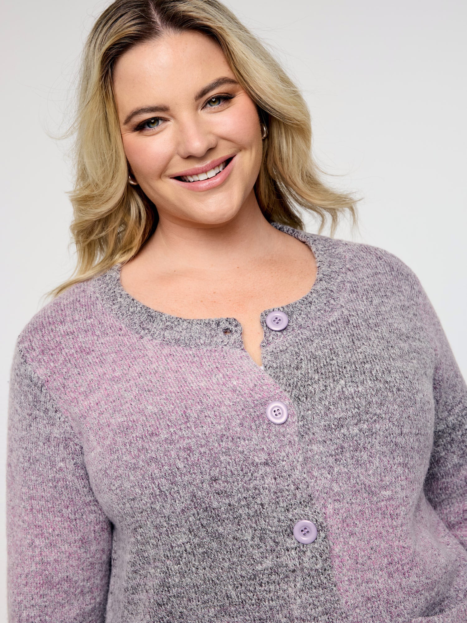 Color Gradient Buttons Knit Cardigan - Image 2