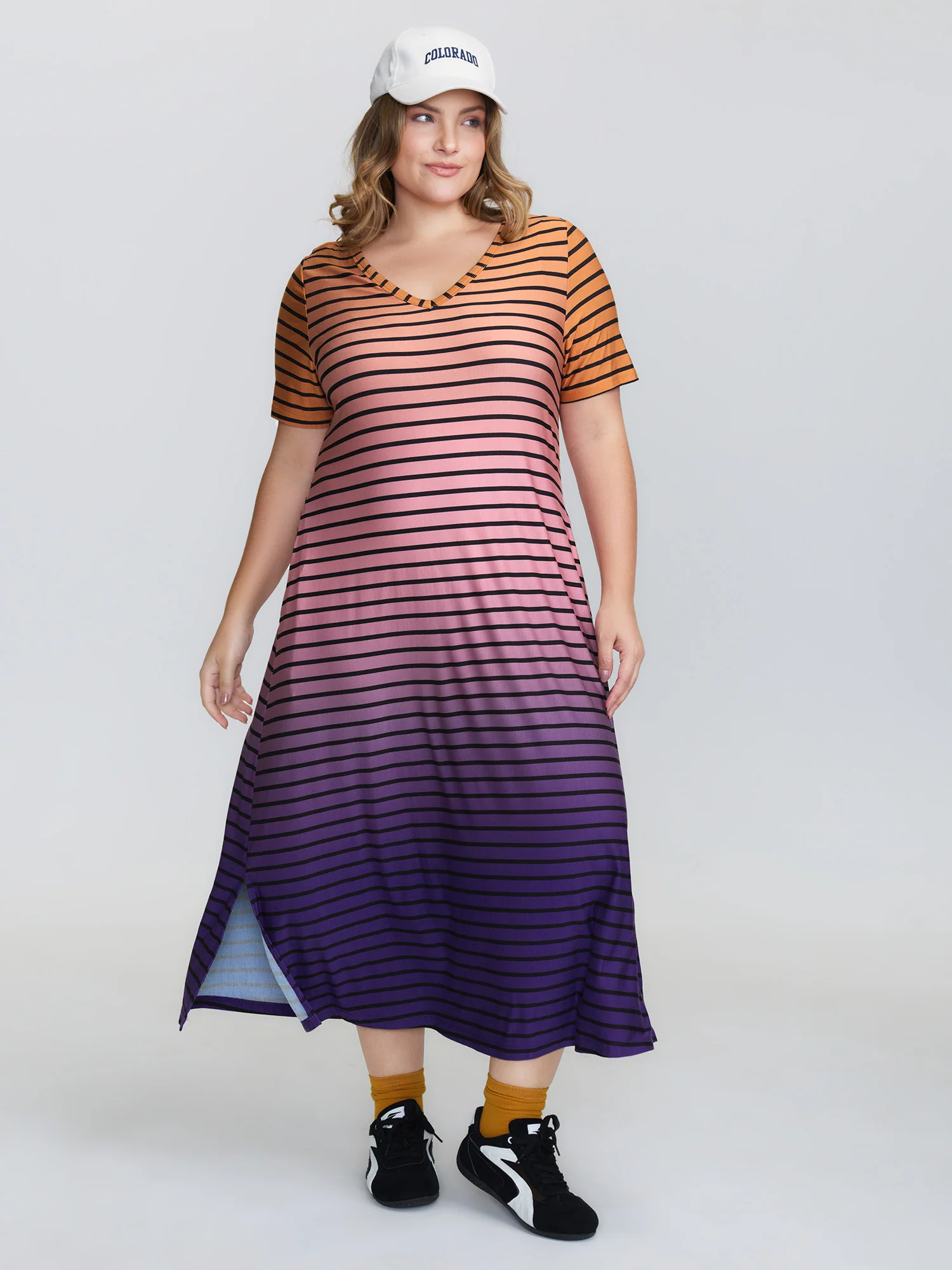 Color Gradient Stripe Slit Lounge Dress - Image 3