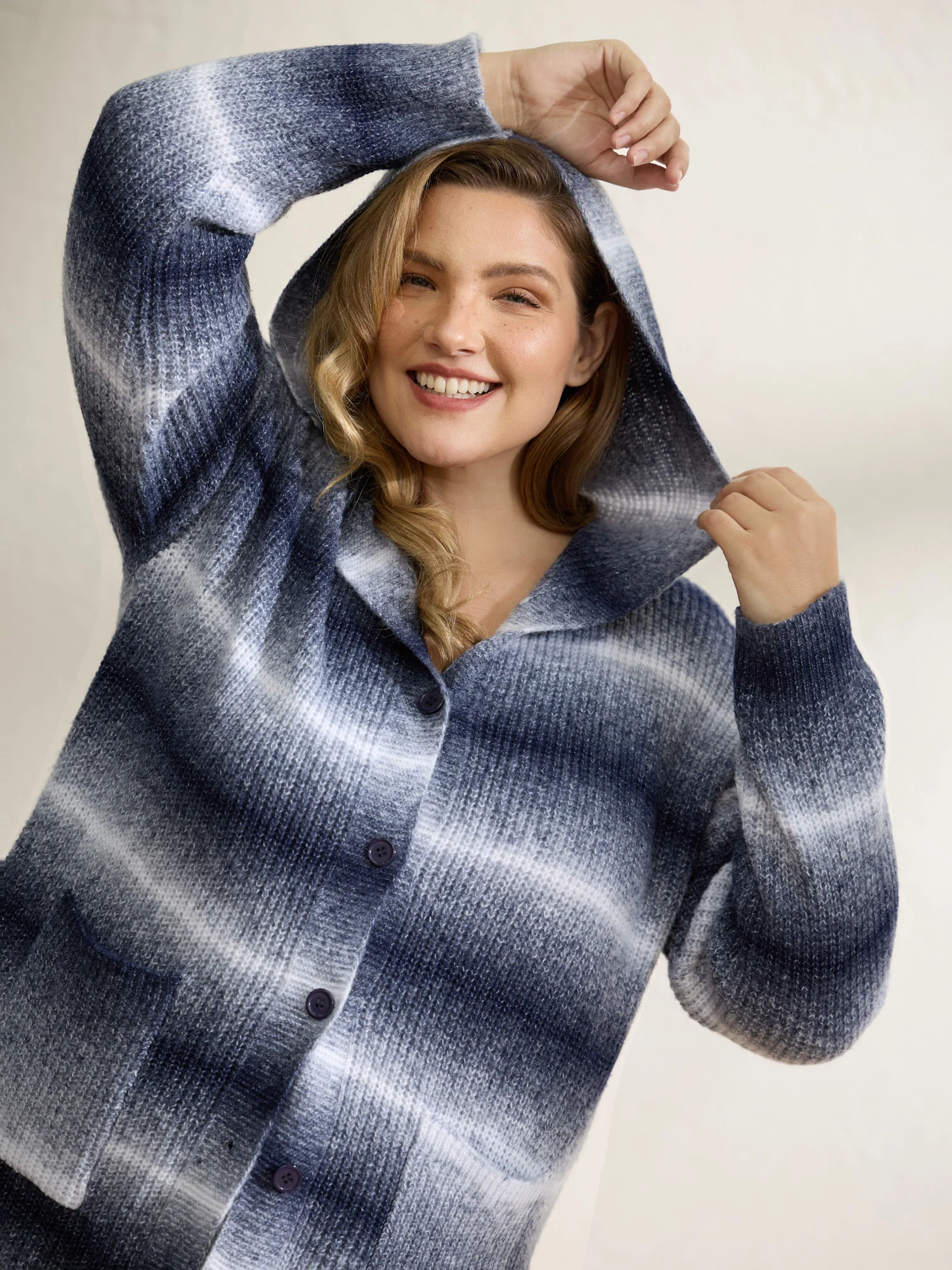 Color Gradient Textured Hooded Cardigan - Image 2