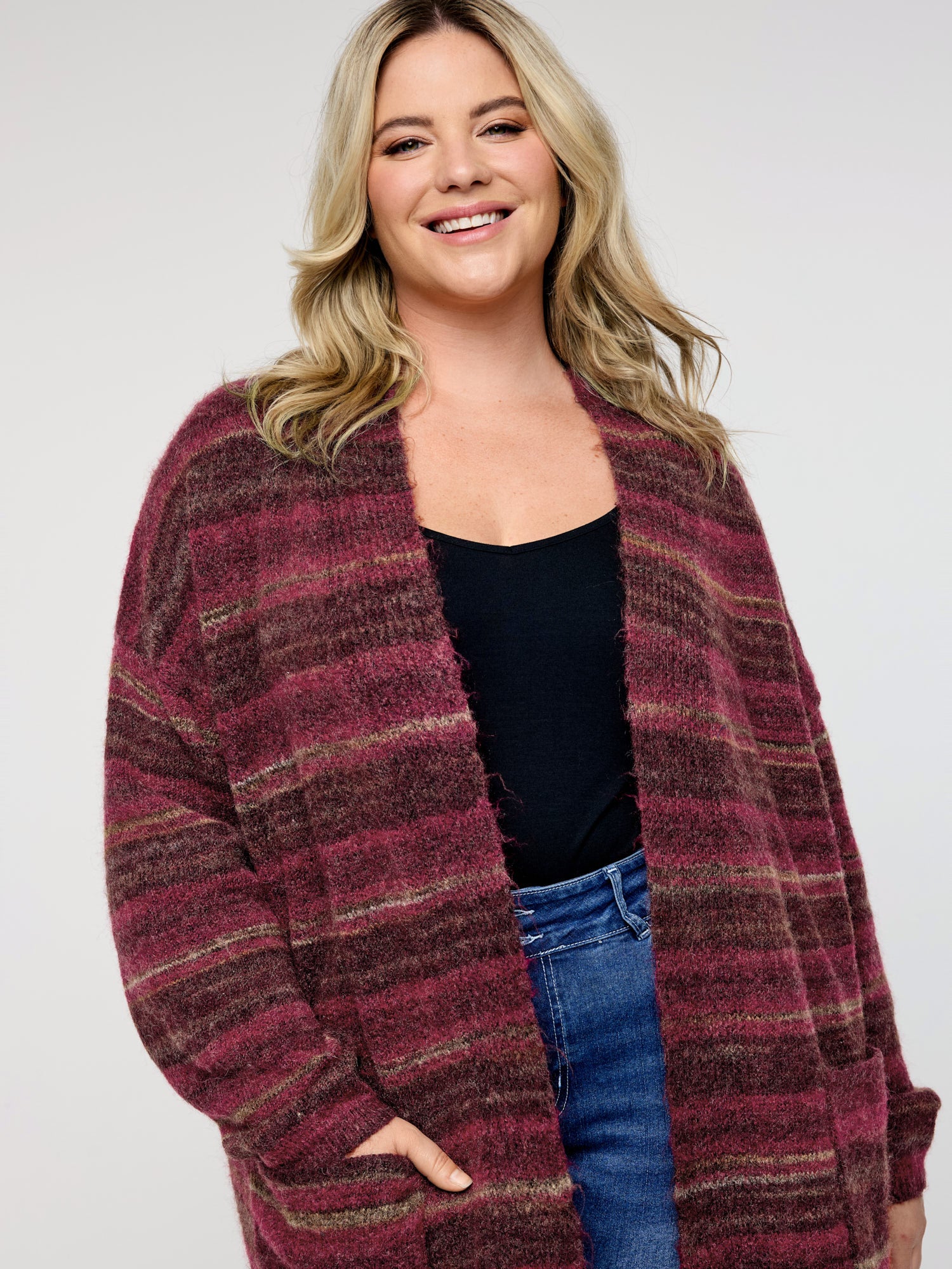Color Gradient Textured Pockets Knit Cardigan - Image 2