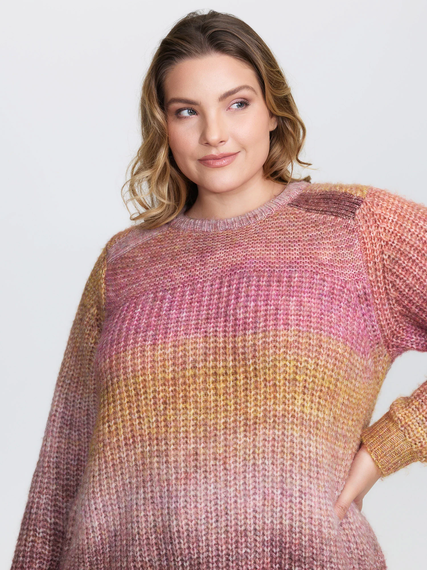 Color Gradient Textured Stretchy Pullover - Image 3