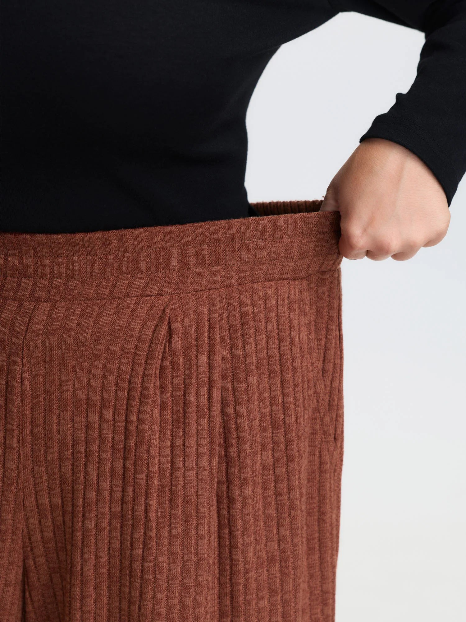 Color Mix Knit Textured Lounge Bottoms - Image 4