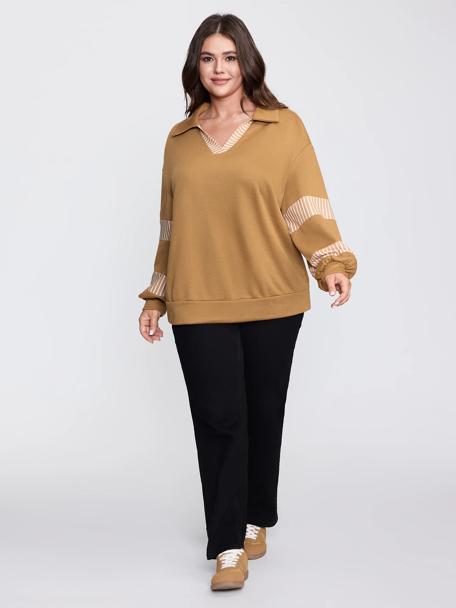 Color Stripe Collar Sweatshirt - Image 3