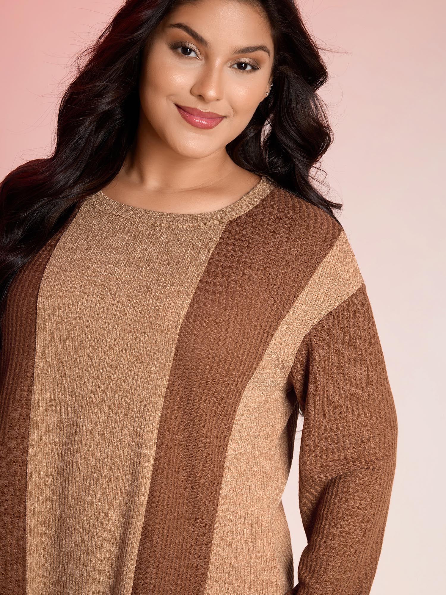 Color Stripe Relaxed Fit Round Neck Sweatshirt - Image 2