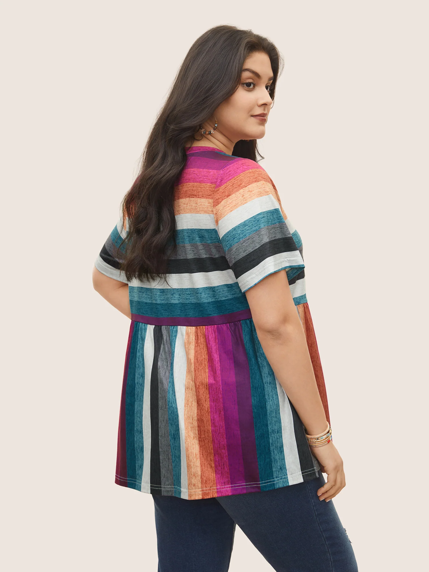 Color Striped Crew Neck Gathered T-shirt - Image 2