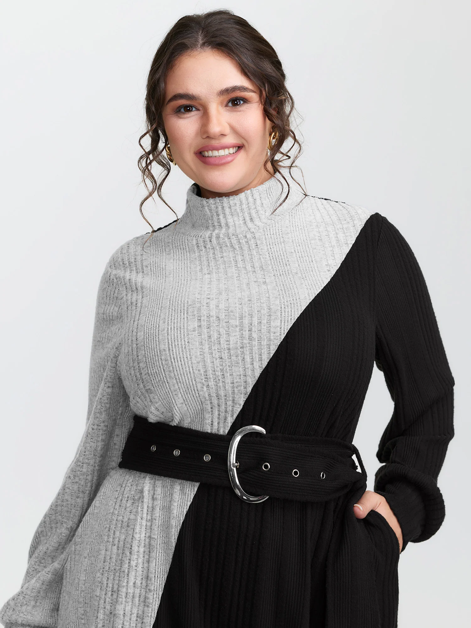 Colorblock Belted Ribbed Midi Dress - Image 2