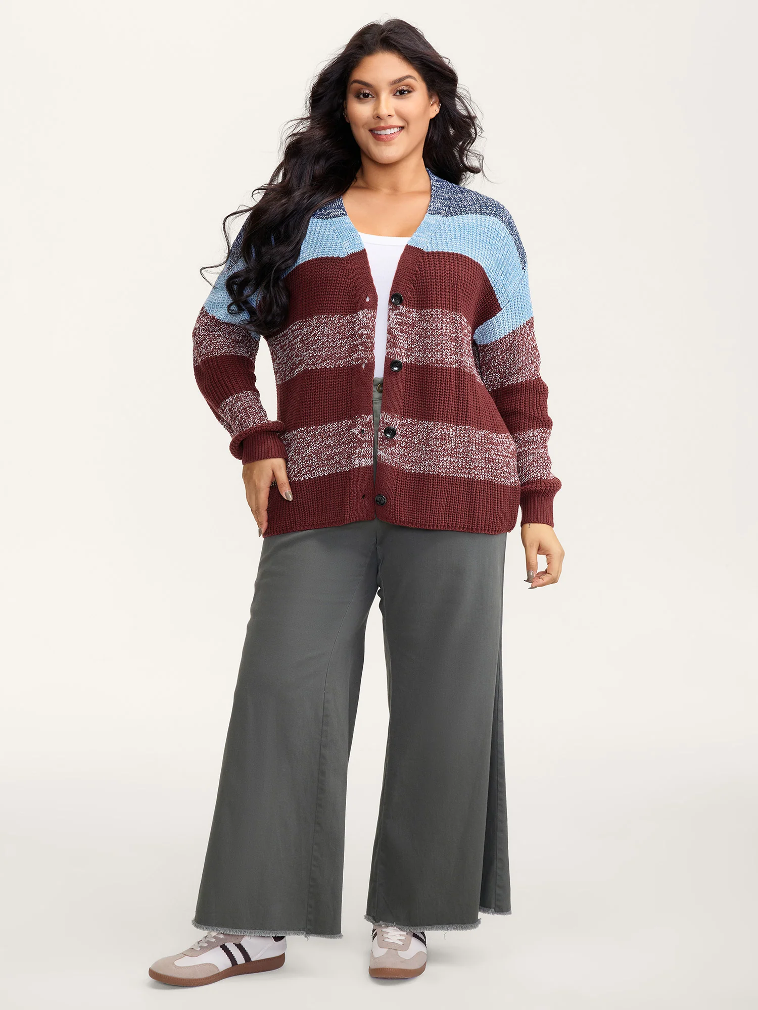 Colorblock Buttons V-Neck Knit Cardigan - Image 3