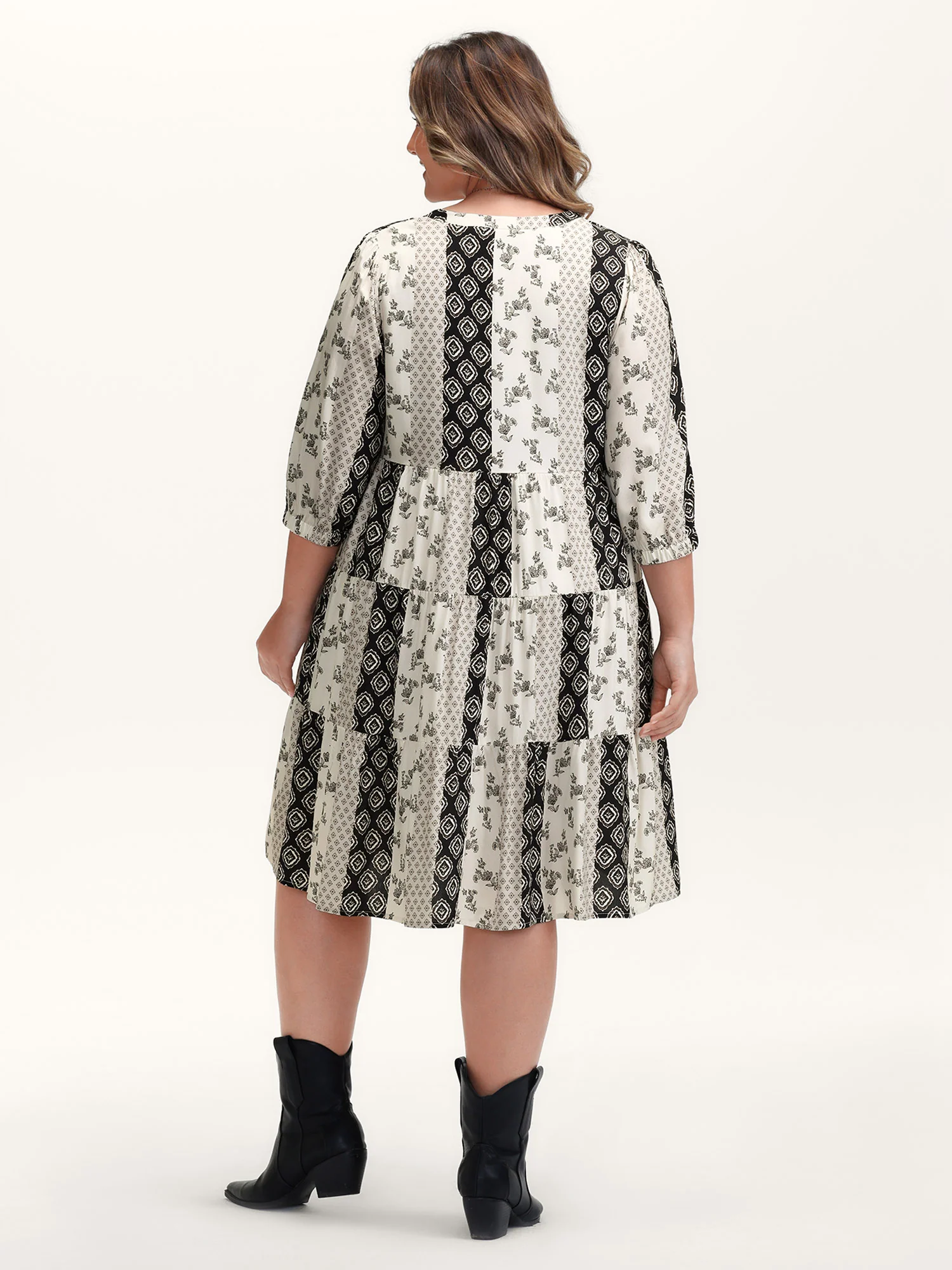 Colorblock Collage Print Tiered Midi Dress - Image 4