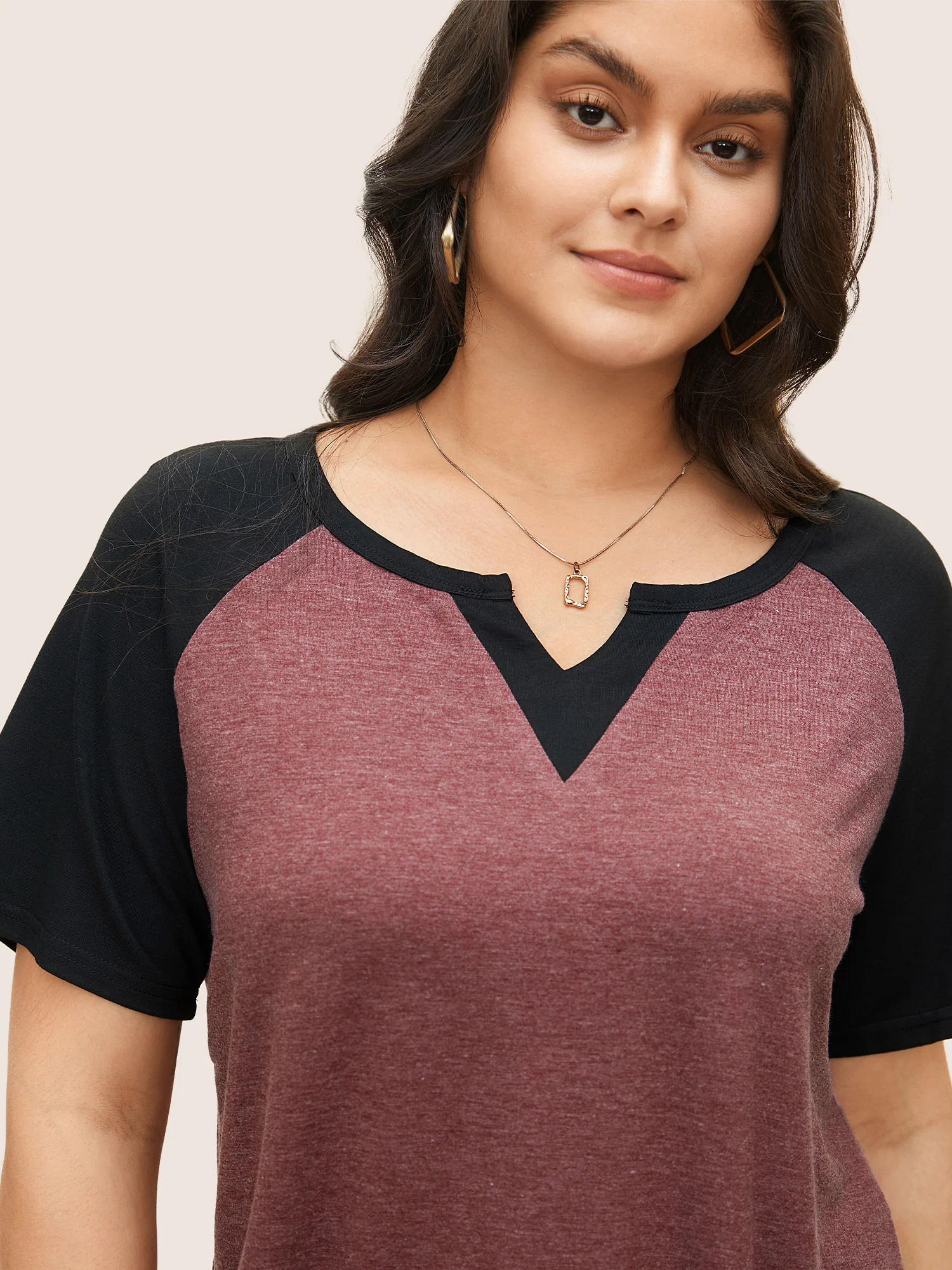 Colorblock Contrast Notched Raglan Sleeve T-shirt - Image 10