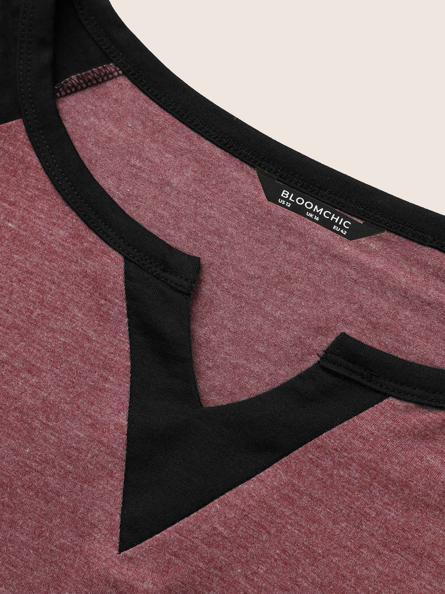 Colorblock Contrast Notched Raglan Sleeve T-shirt - Image 11