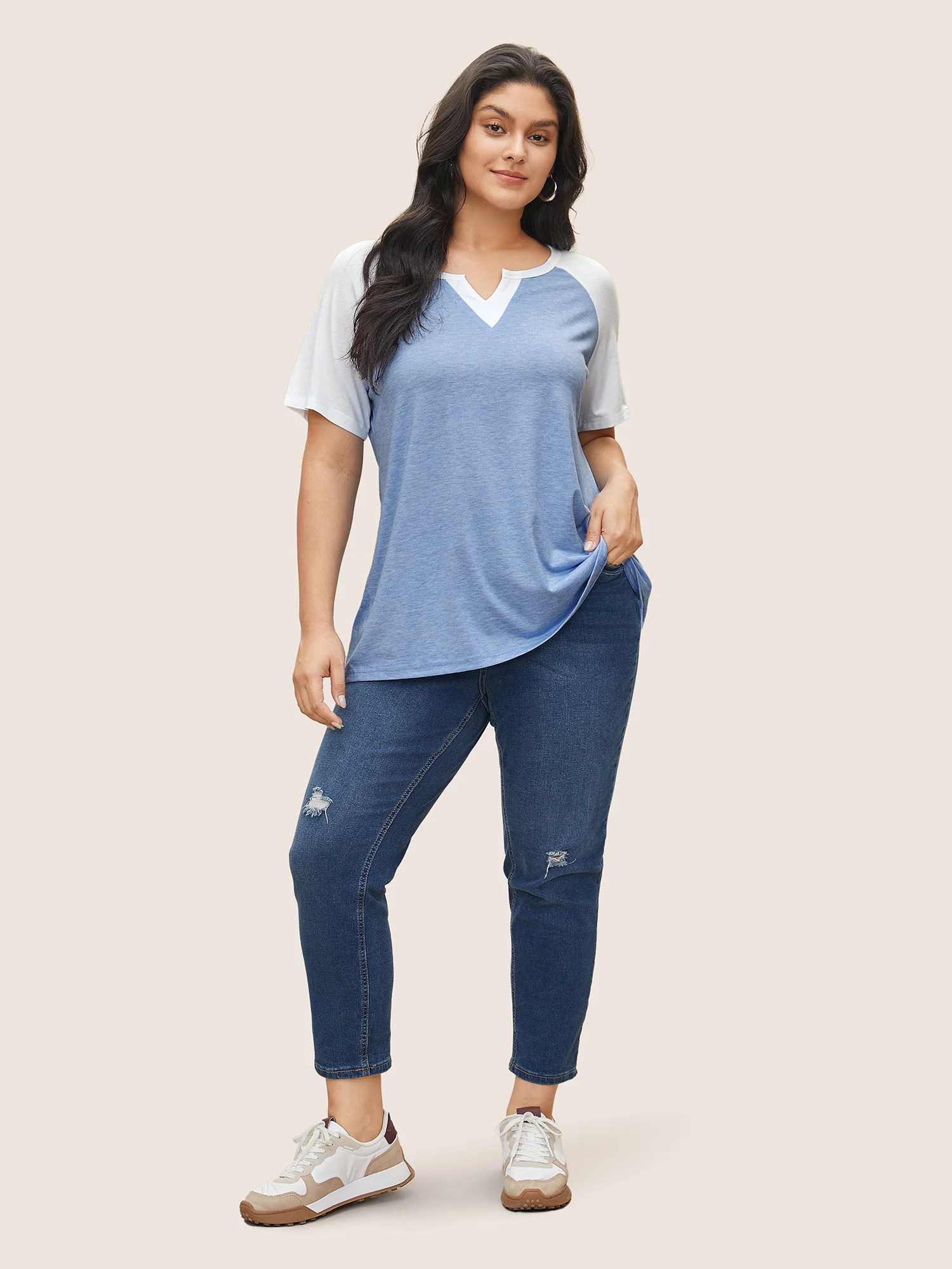 Colorblock Contrast Notched Raglan Sleeve T-shirt - Image 15