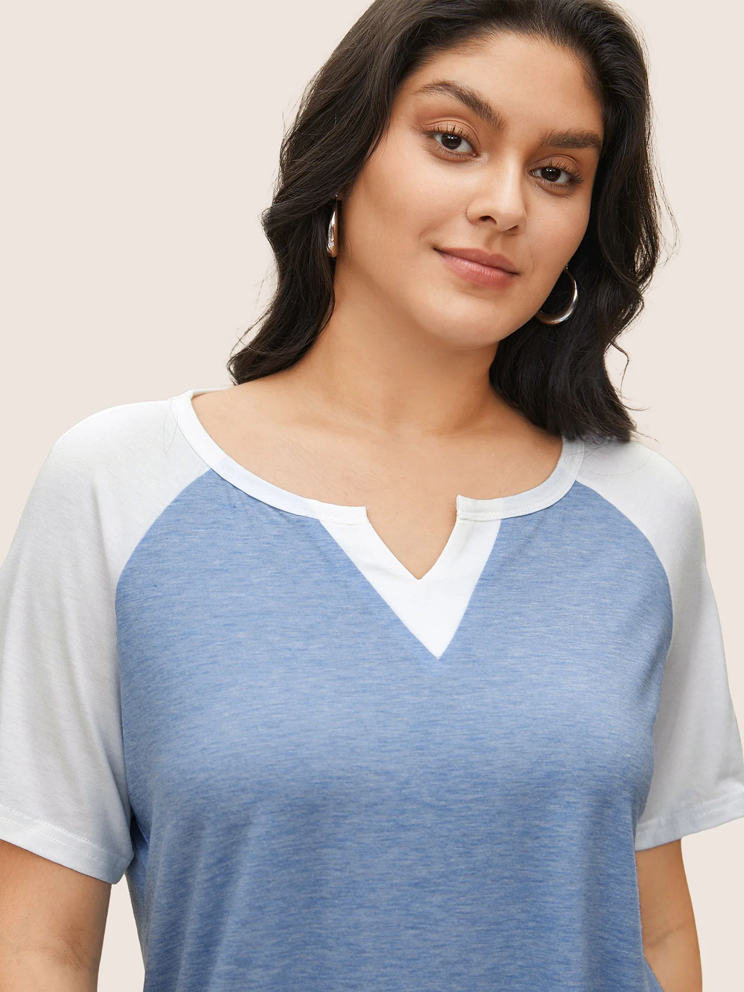 Colorblock Contrast Notched Raglan Sleeve T-shirt - Image 16