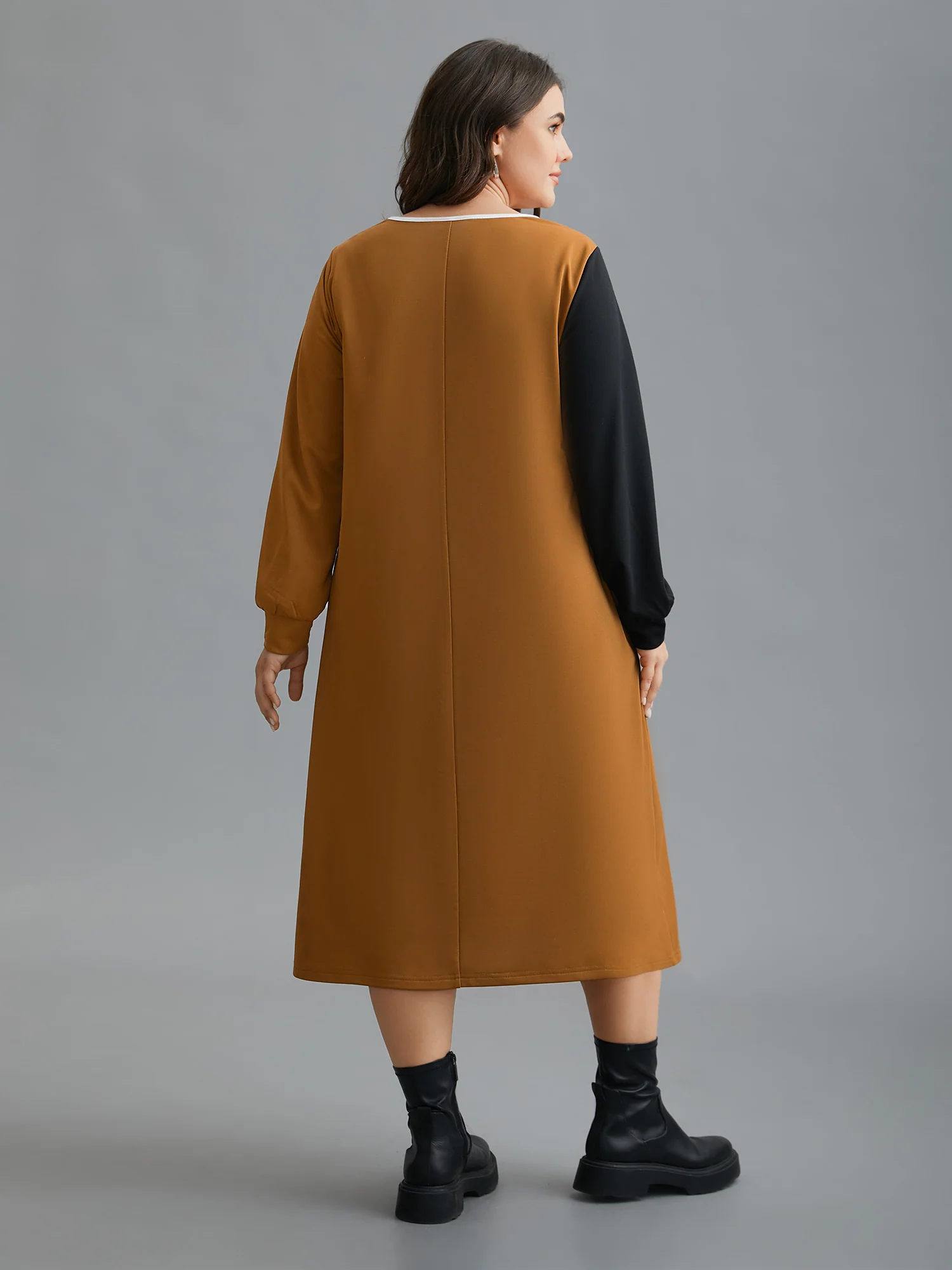 Colorblock Contrast Pockets Knitted Midi Dress - Image 4