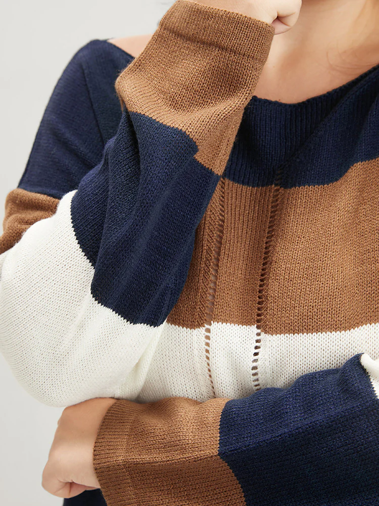 Colorblock Contrast Pointelle Knit Eyelet Split Hem Knit Top - Image 8