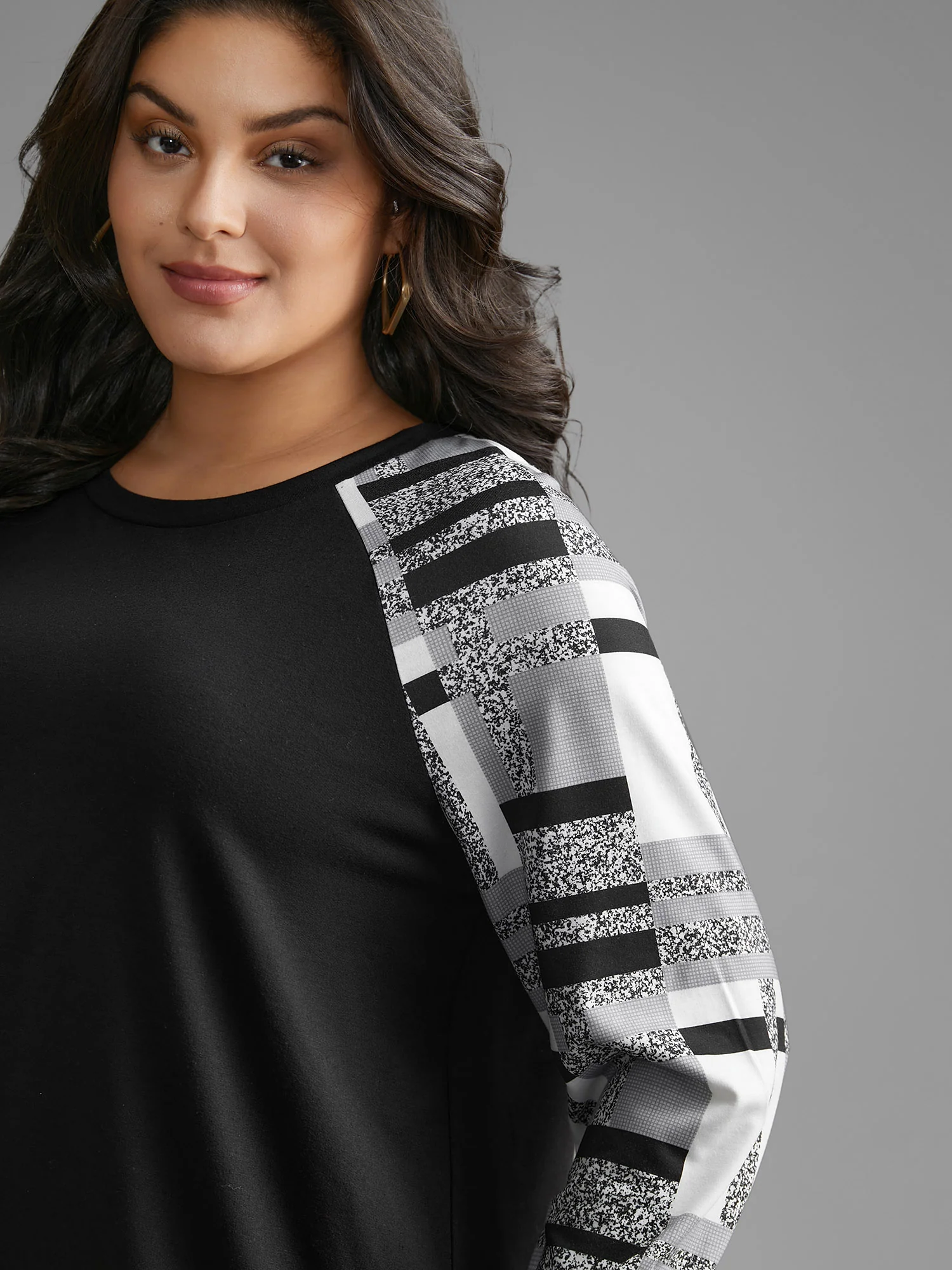 Colorblock Contrast Raglan Sleeve Sweatshirt - Image 5