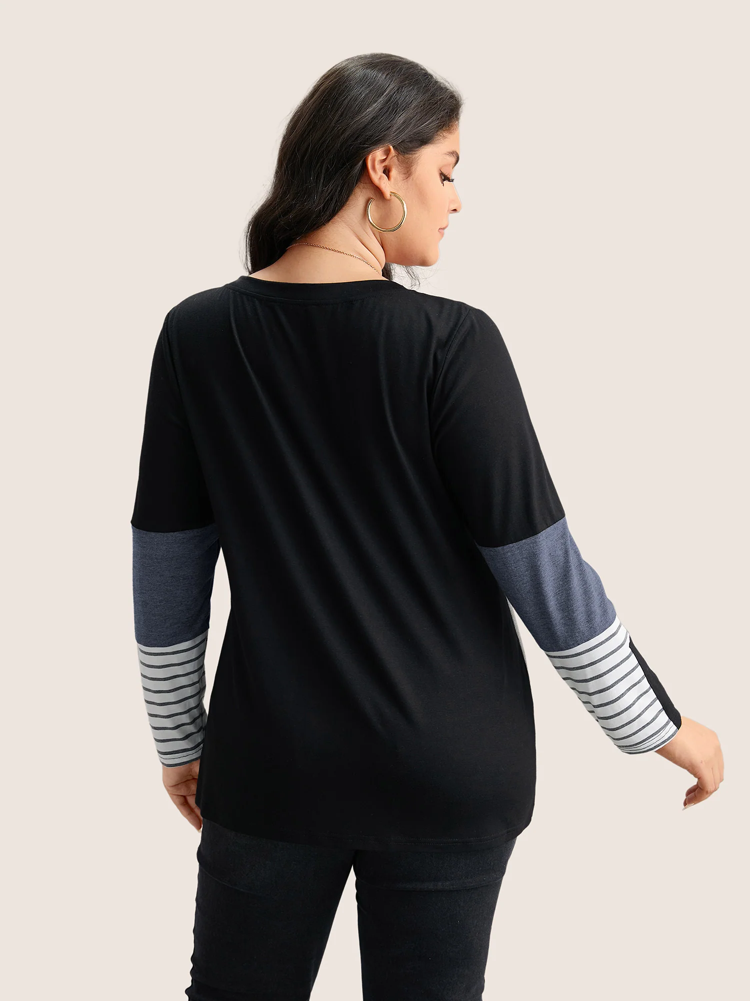 Colorblock Contrast Striped V Neck T-shirt - Image 10