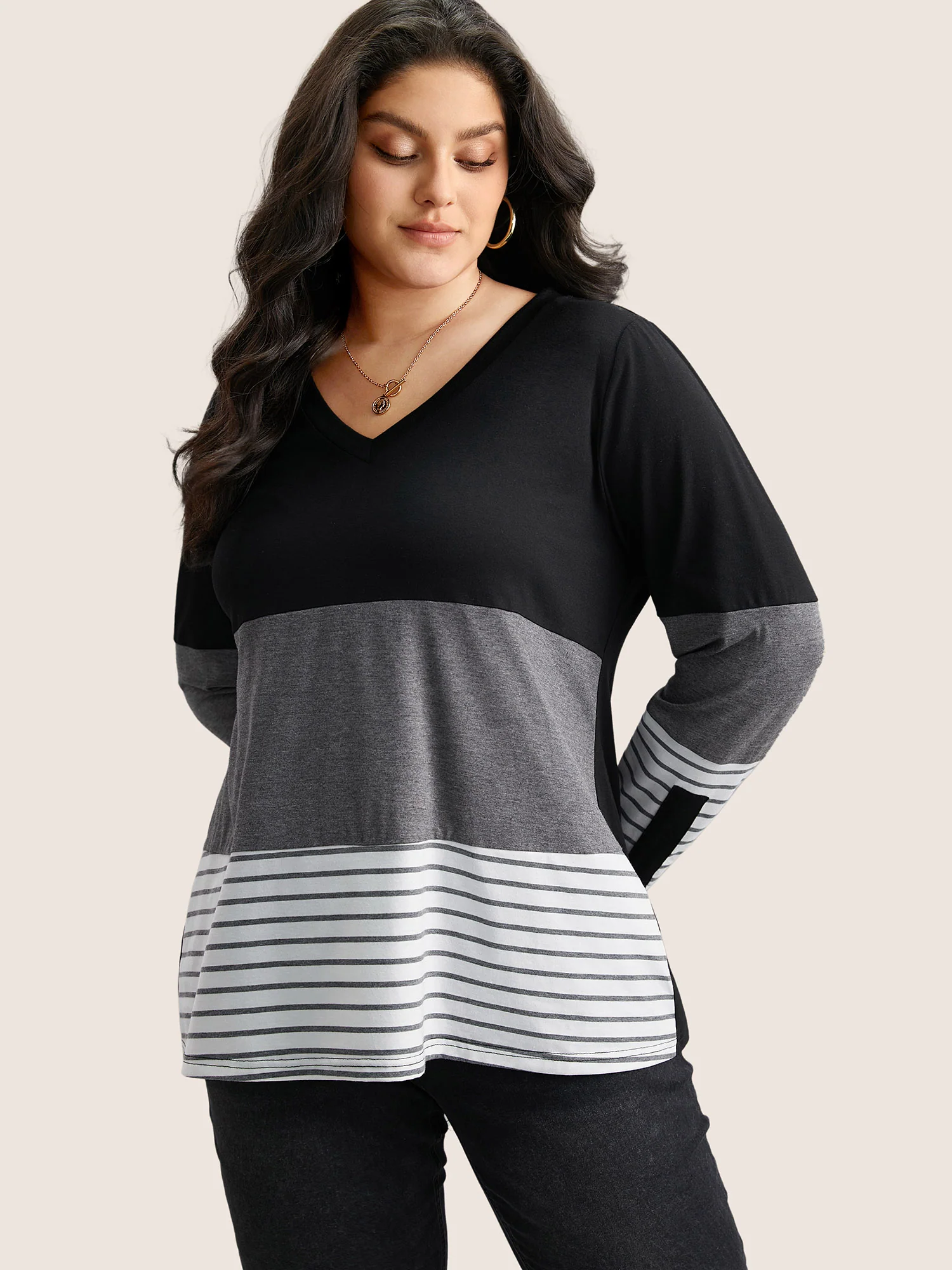 Colorblock Contrast Striped V Neck T-shirt - Image 11