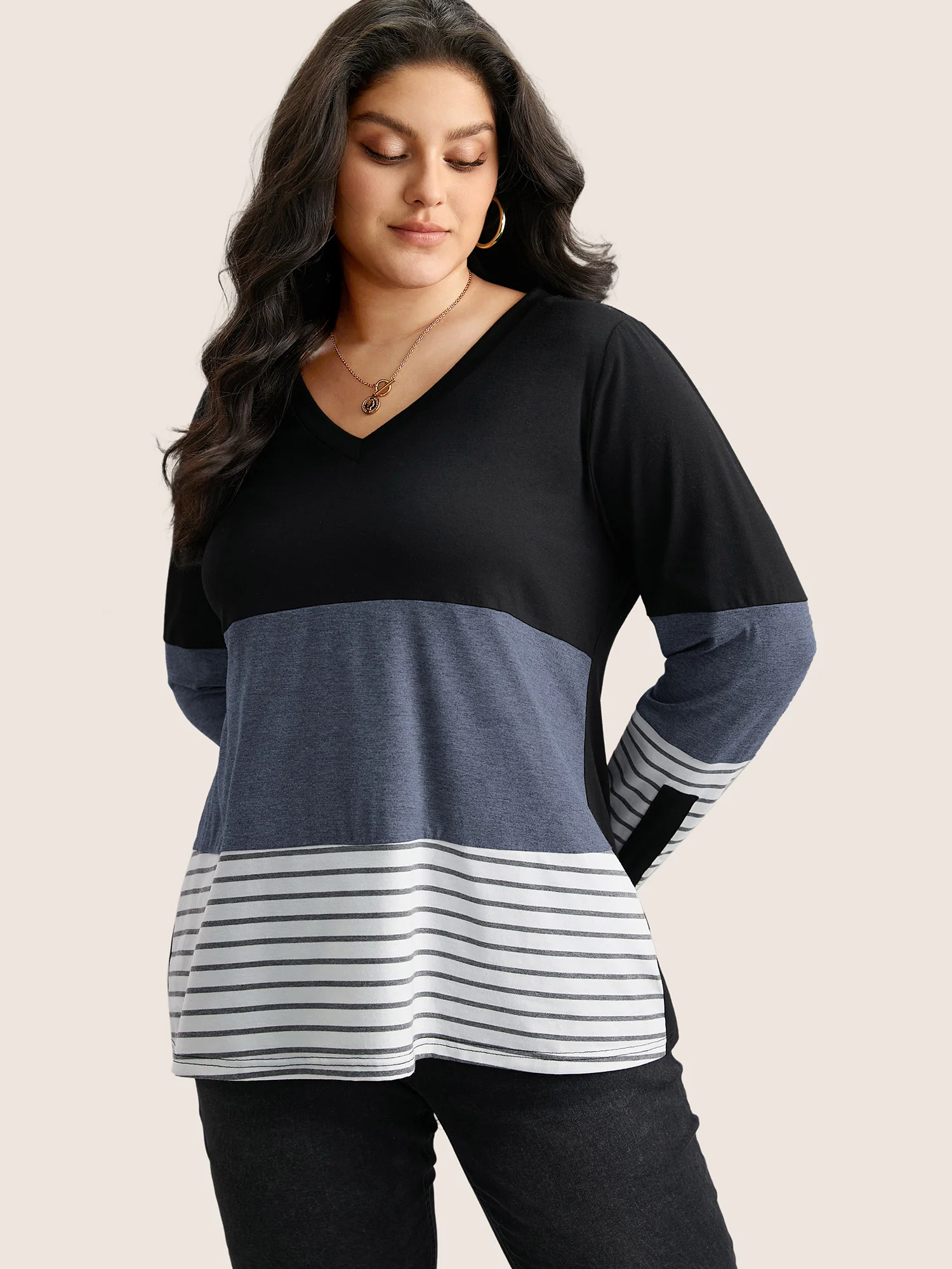 Colorblock Contrast Striped V Neck T-shirt - Image 7