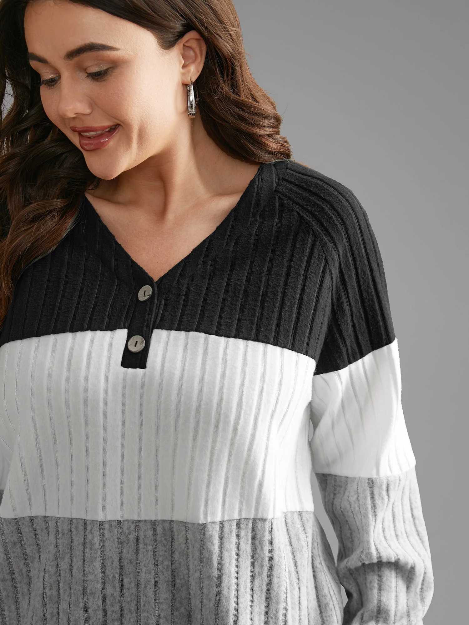 Colorblock Contrast Texture Pit Strip T-shirt - Image 5