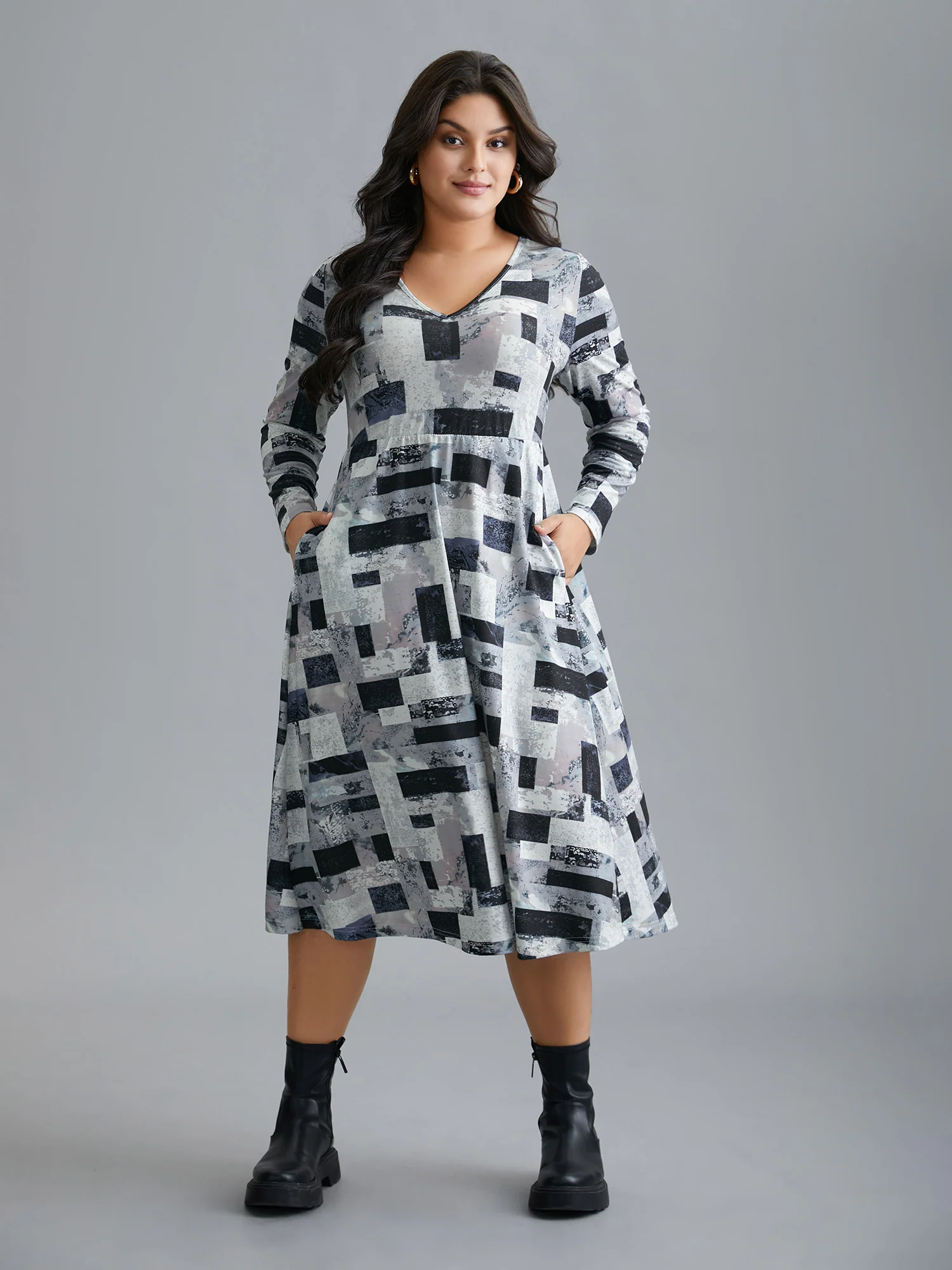 Colorblock Contrast V Neck Midi Dress - Image 4