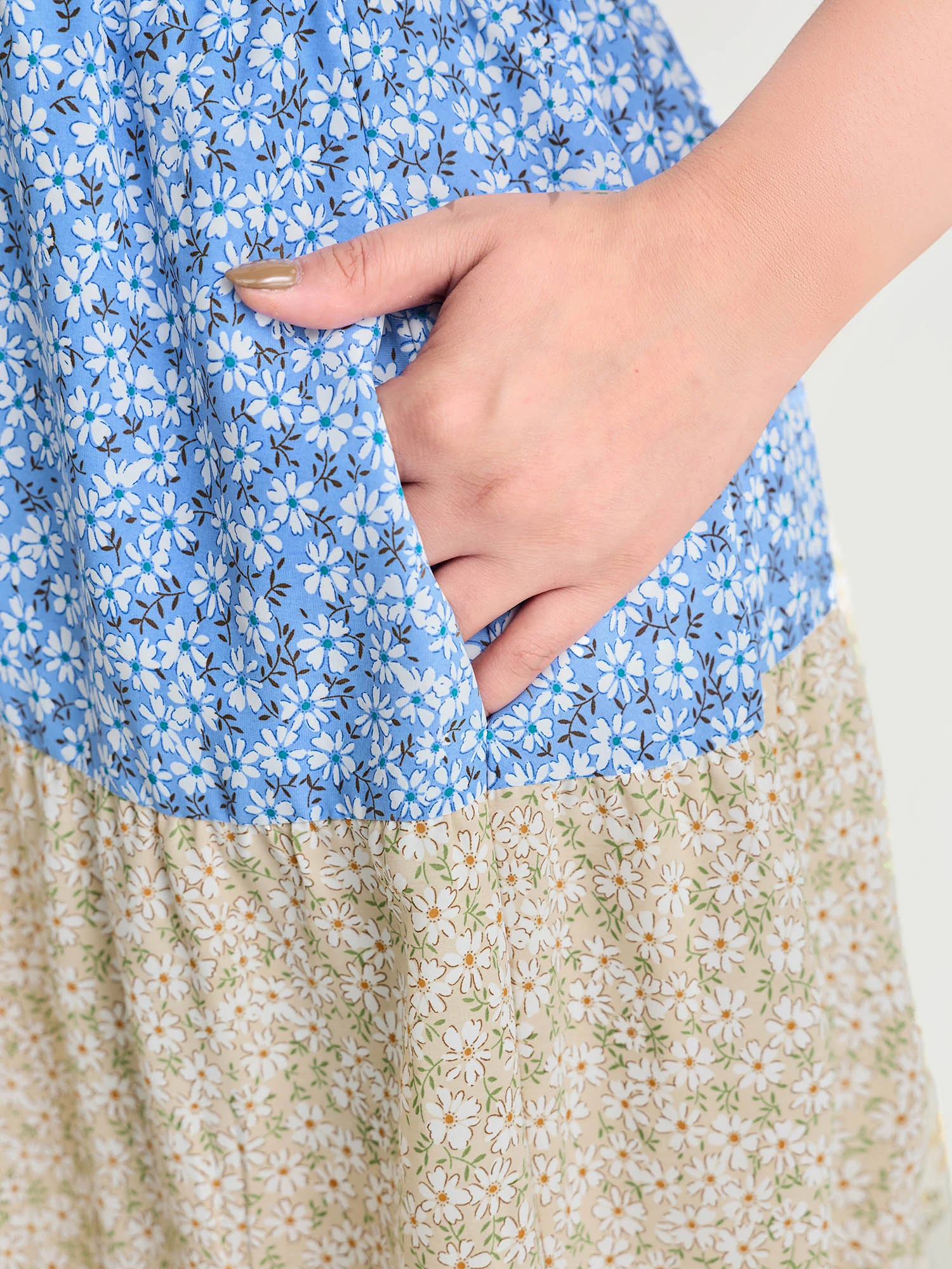 Colorblock Floral Print Tiered Maxi Dress - Image 3