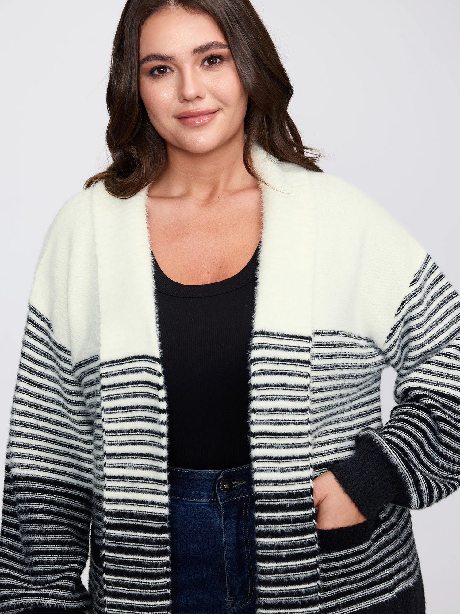Colorblock Pockets Folded Collar Knit Cardigan - Image 2
