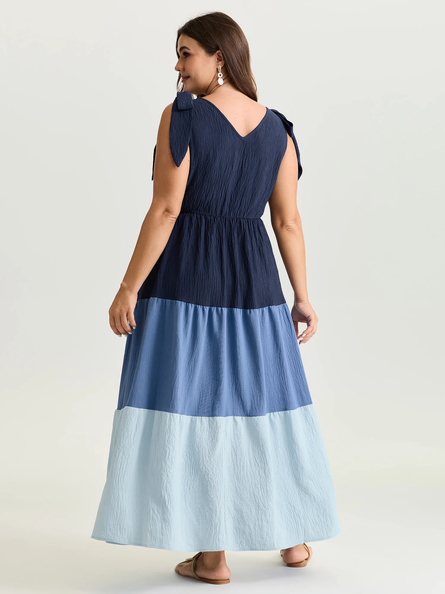 Colorblock Shoulder-Tie Tiered Maxi Dress - Image 4