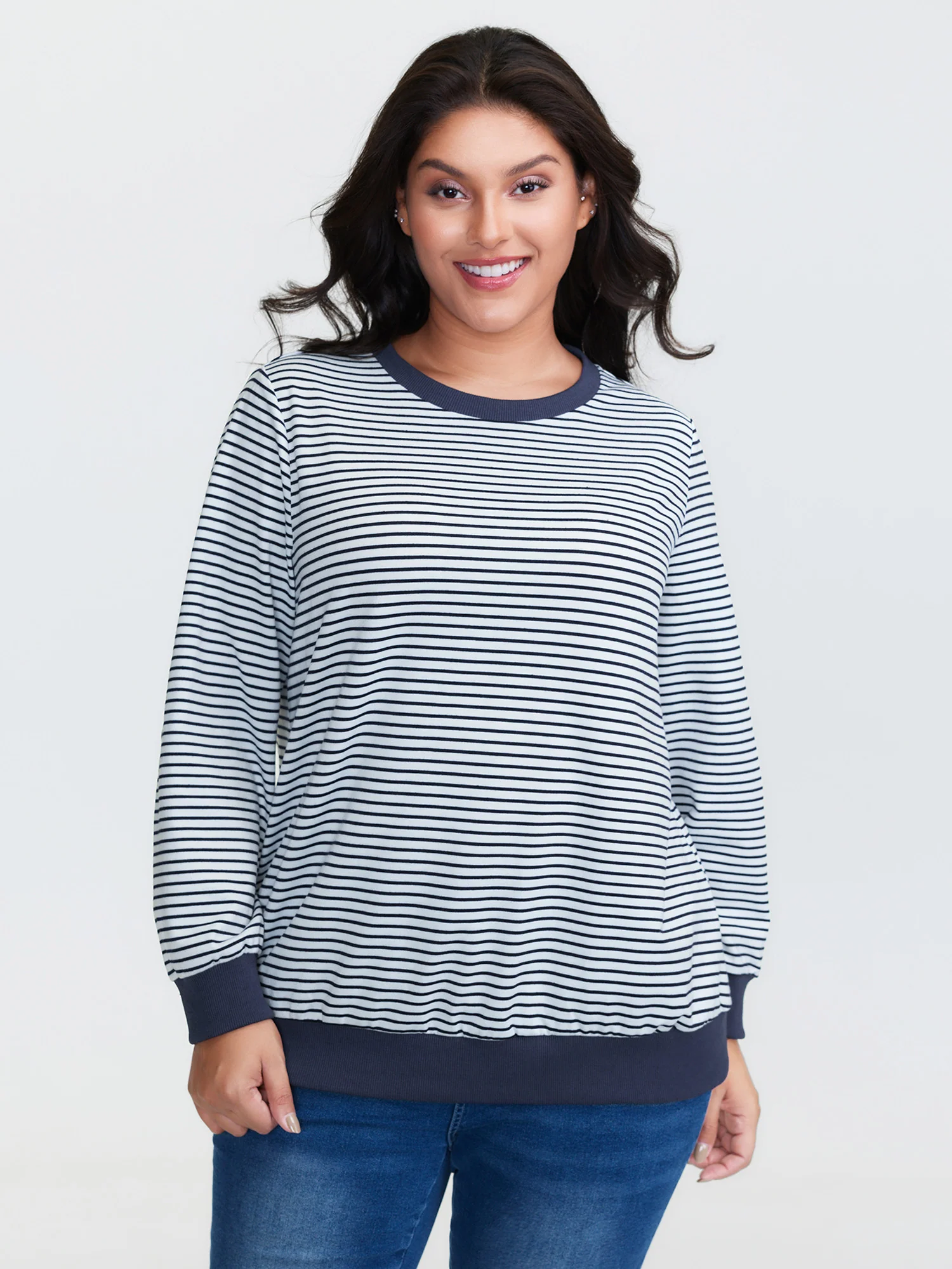 Colorblock Stripe Round Neck Sweatshirt - Image 2