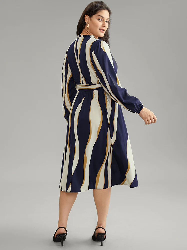 Colorblock Striped Notched Belted Lantern Sleeve Dress - Image 7