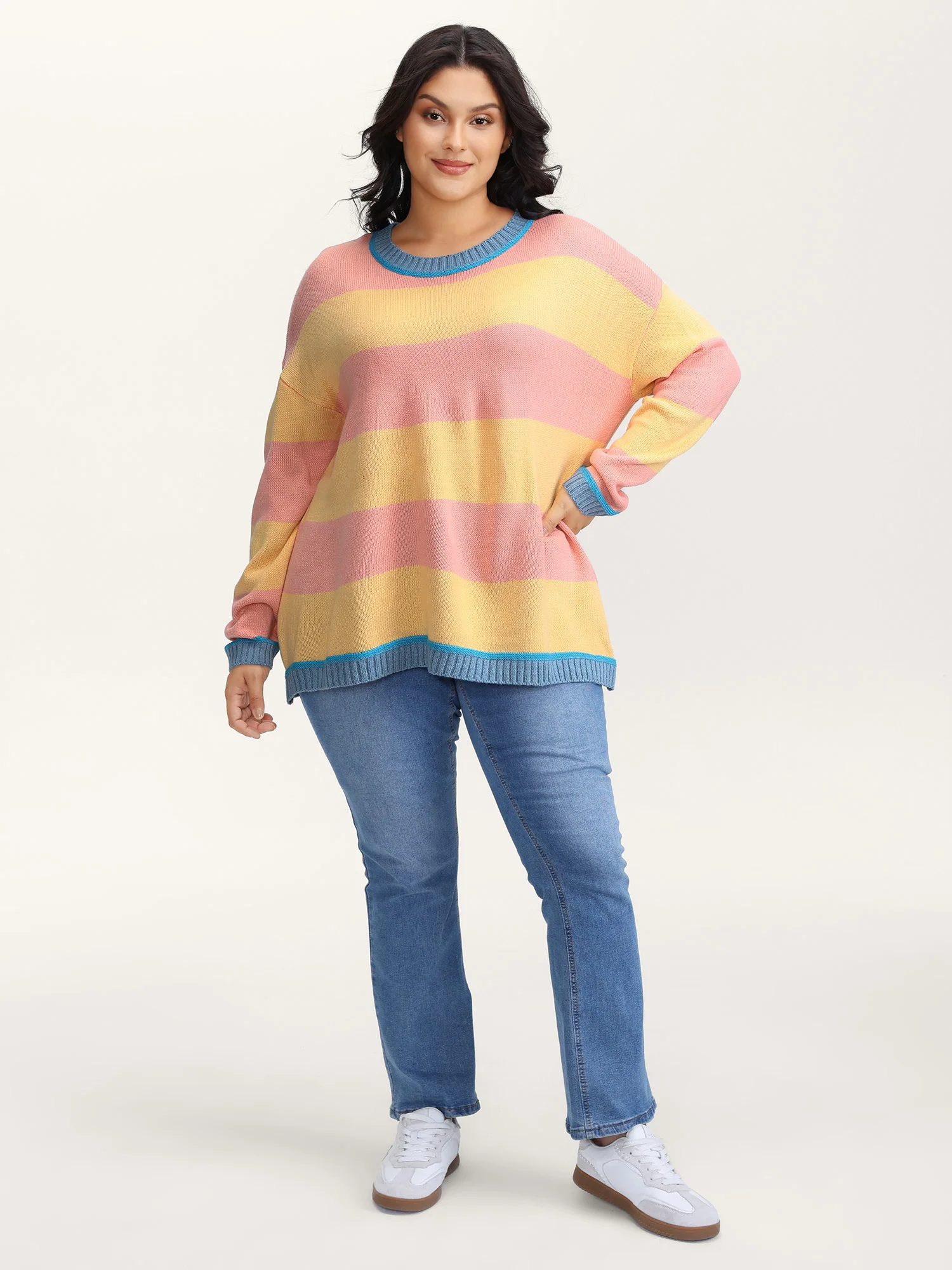 Colorblock Textured Flowy Fit Pullover - Image 3