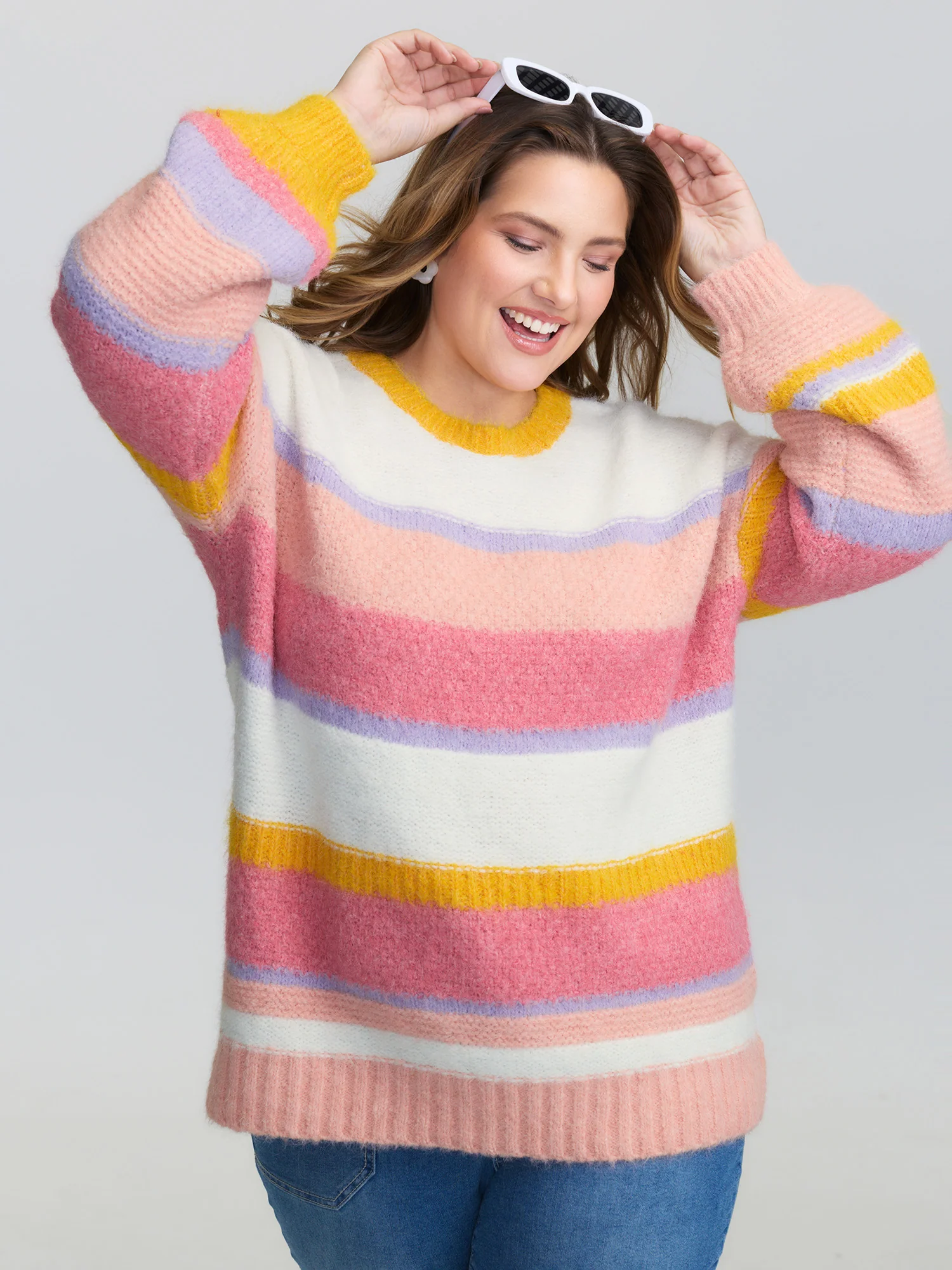 Colorblock Textured Ribbed Hem Pullover - Image 3