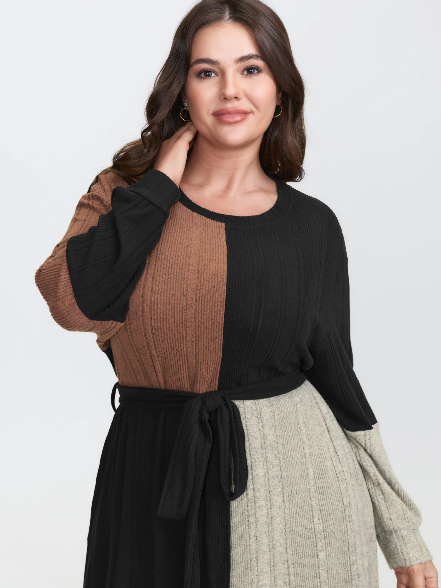 Colorblock Textured Waist-Tie Pockets Midi Dress - Image 2