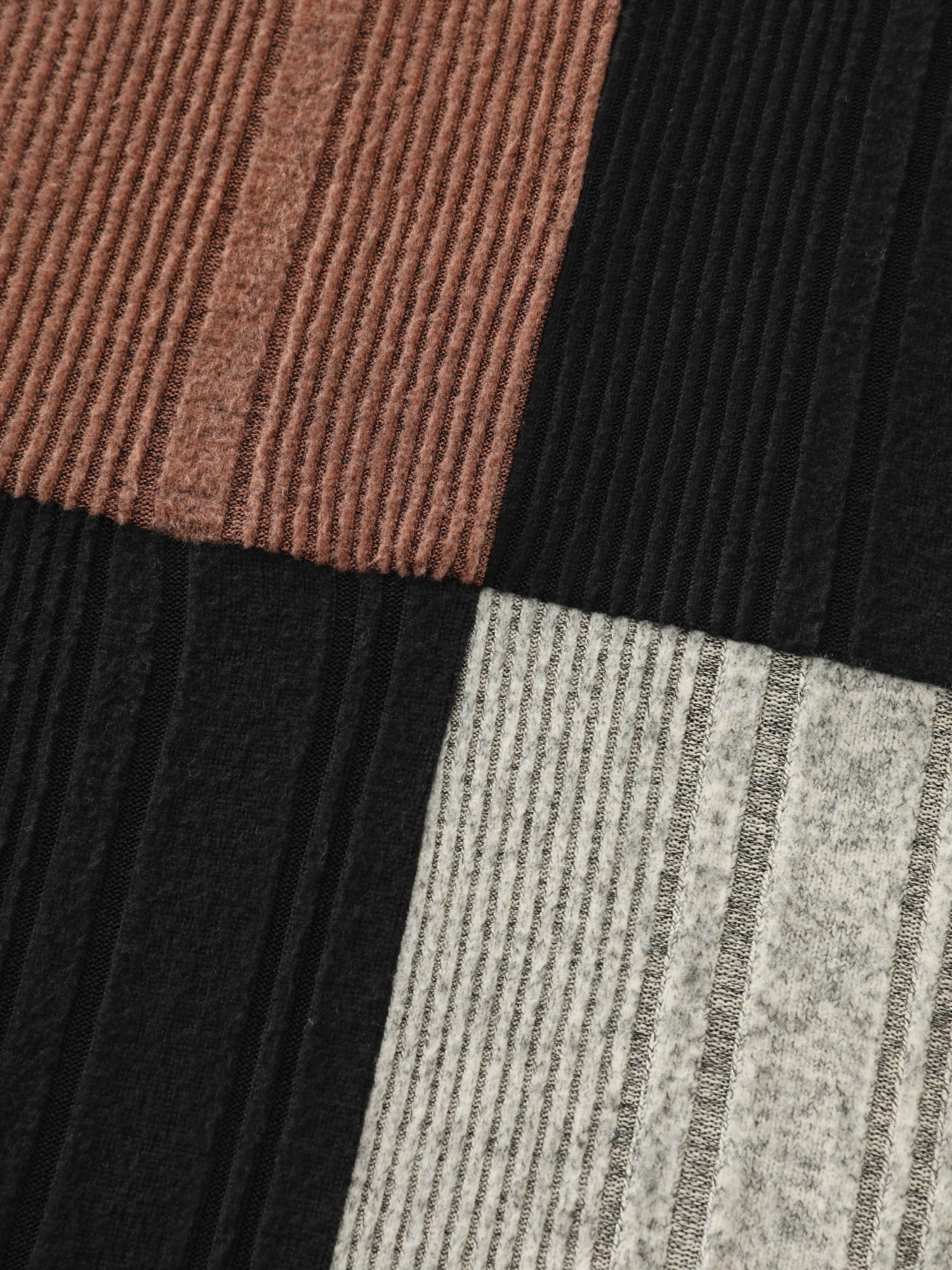 Colorblock Textured Waist-Tie Pockets Midi Dress - Image 5