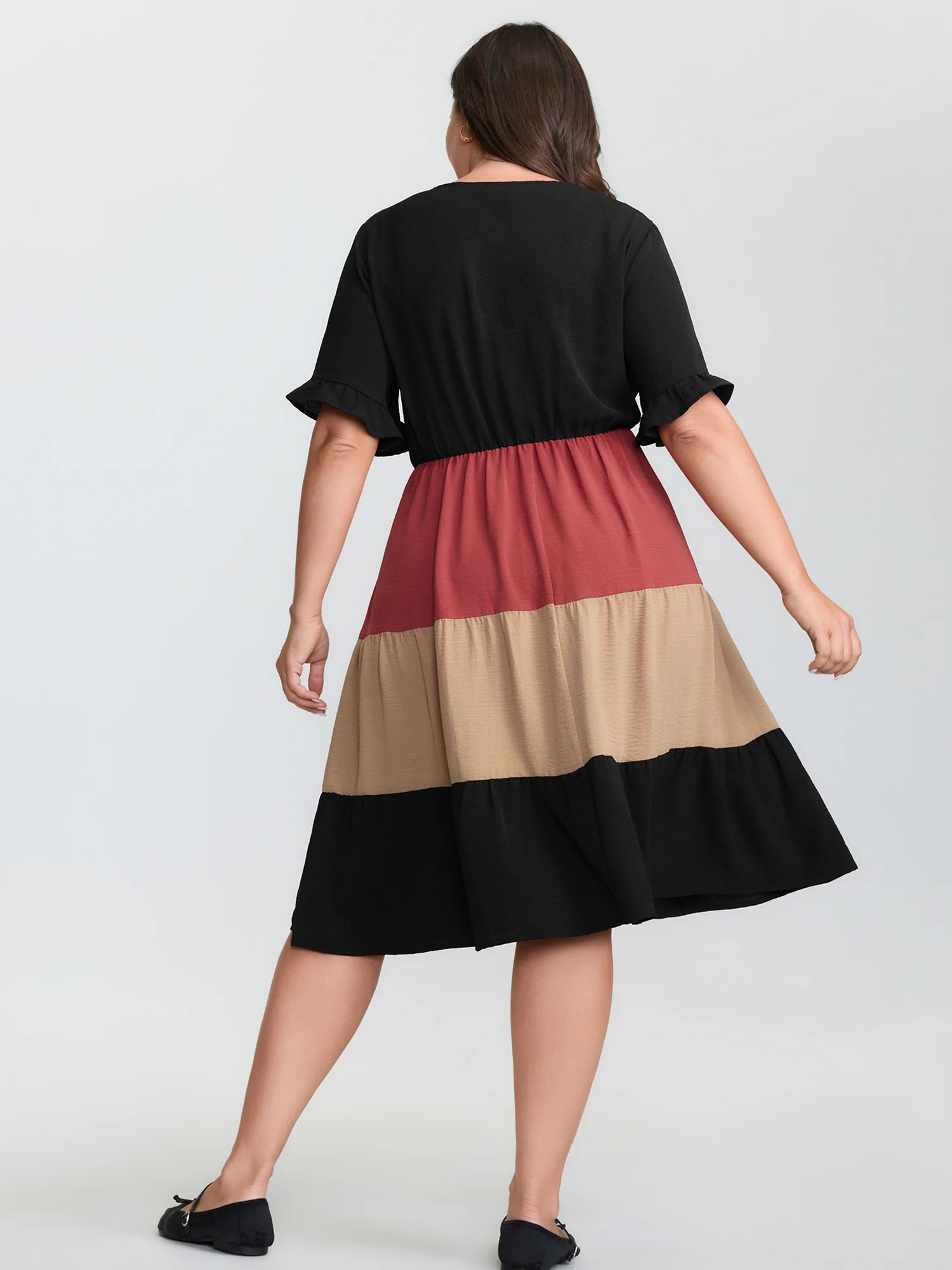 Colorblock Tiered Pockets Midi Dress - Image 5