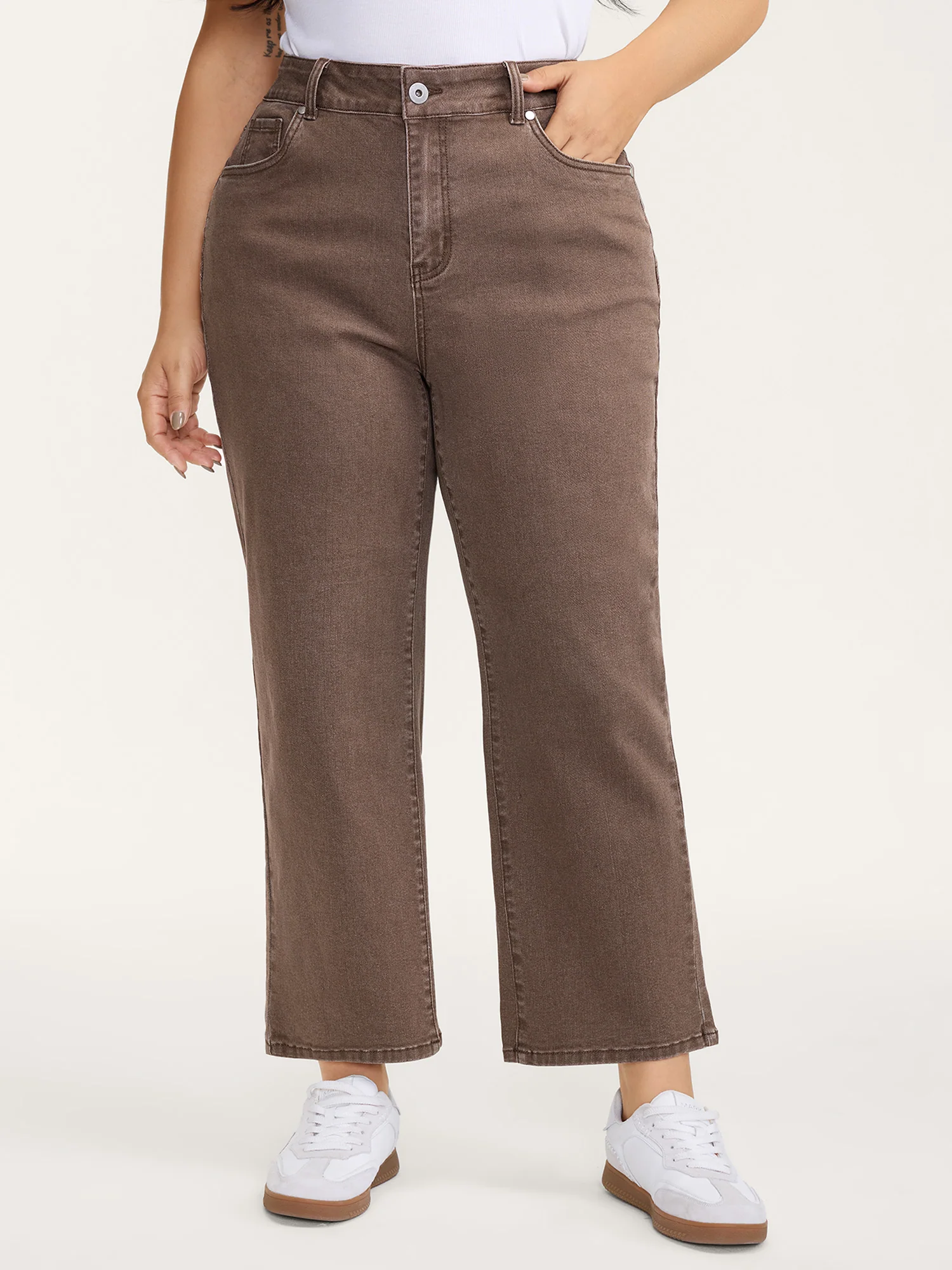 Classic High-Rise Cropped Straight-Leg Jeans - Image 2