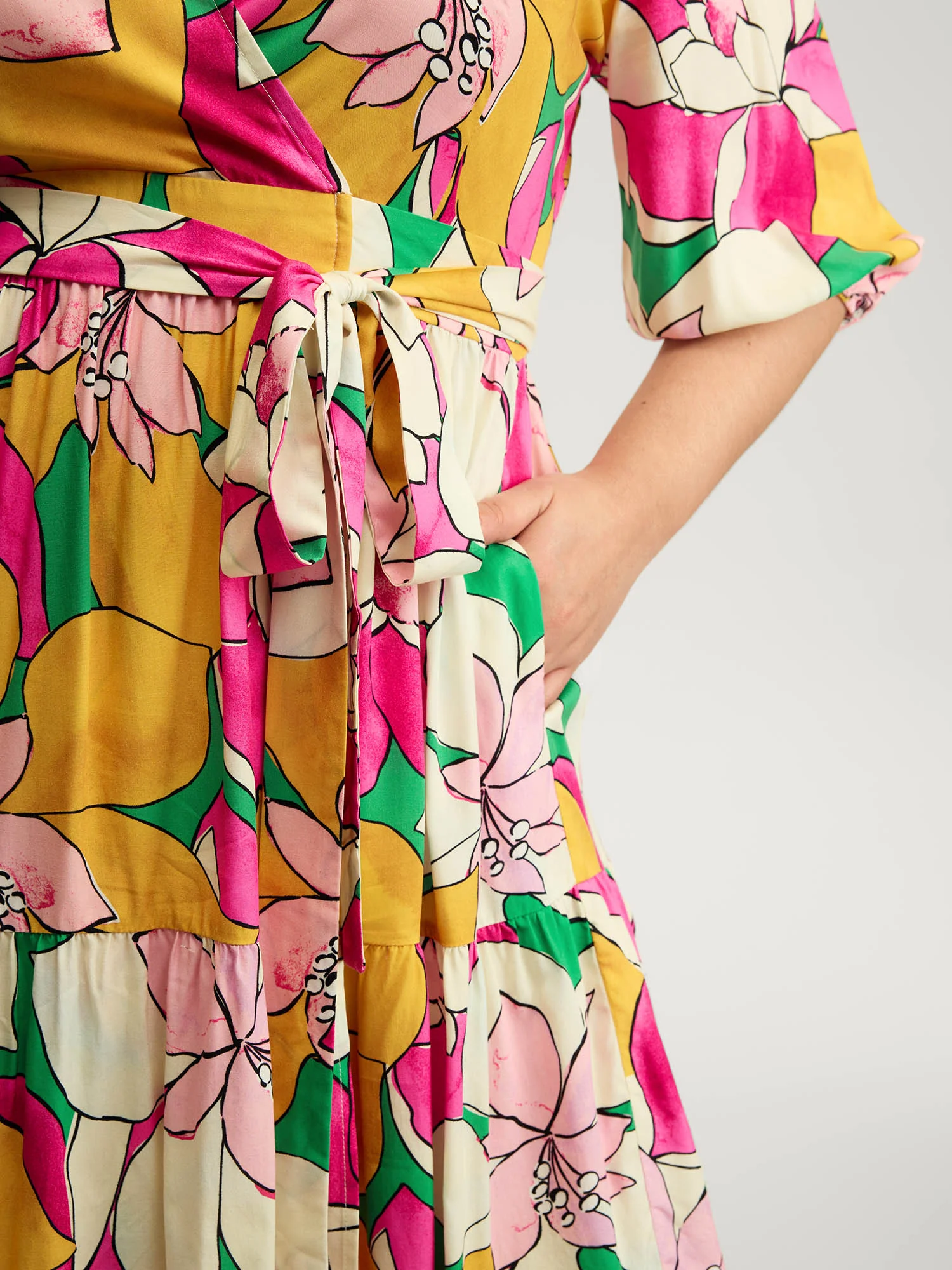 Colorful Floral Print Belted Pockets Midi Dress - Image 2