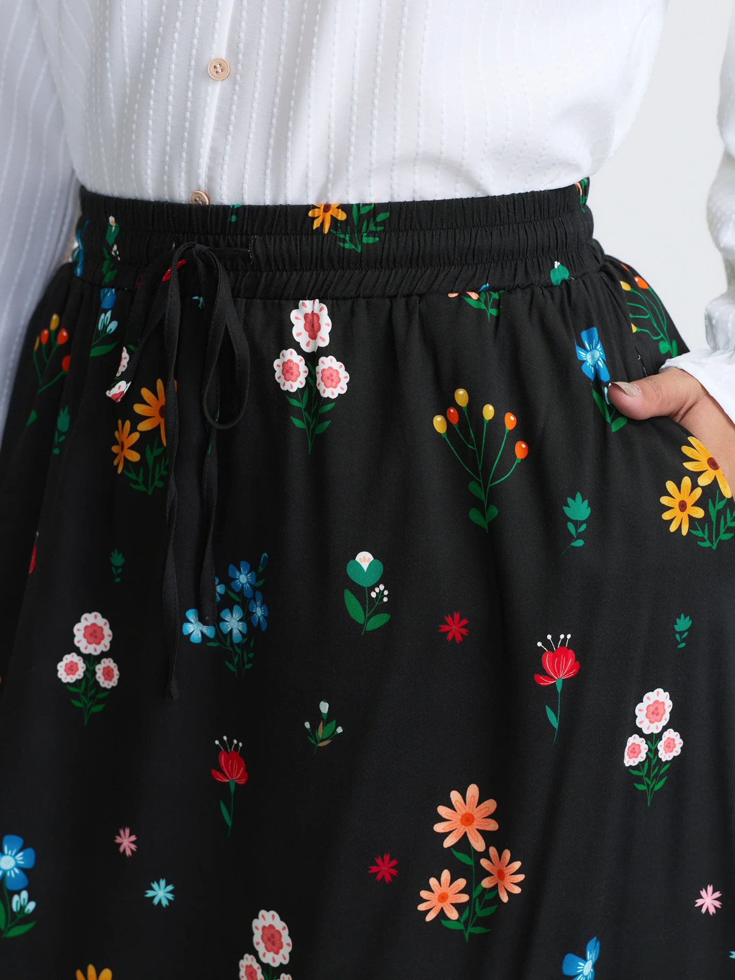 Colorful Floral Print Drawstring Midi Skirt - Image 3