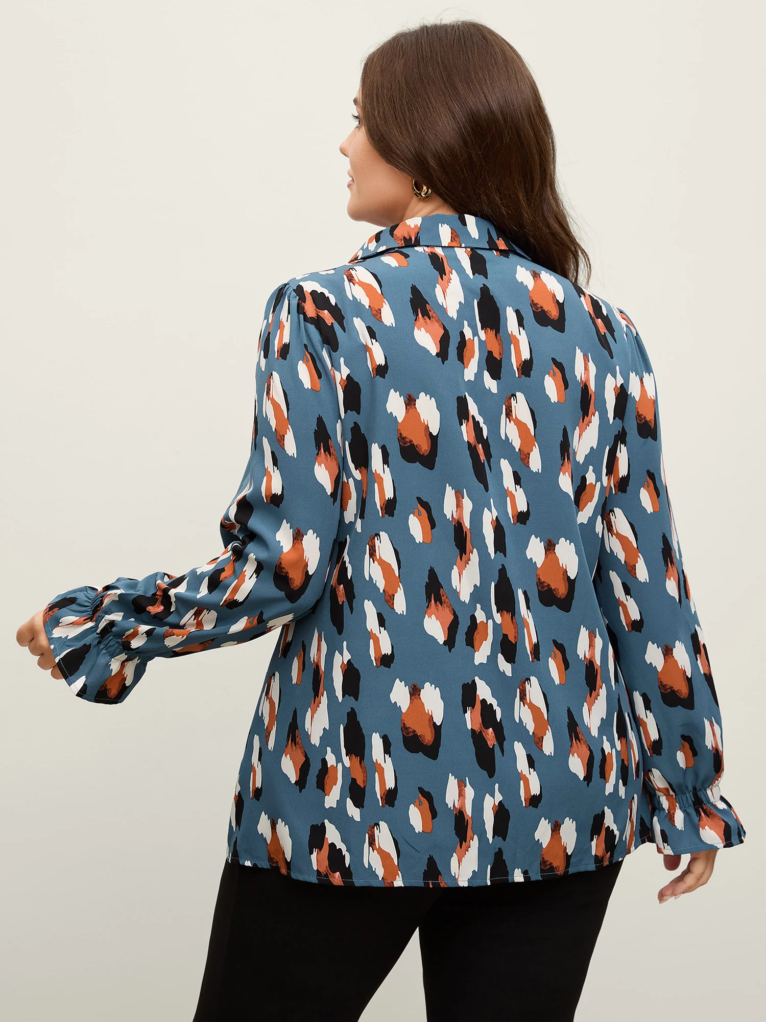 Colorful Leopard Stretchy Cuffs Lapel Collar Blouse - Image 4