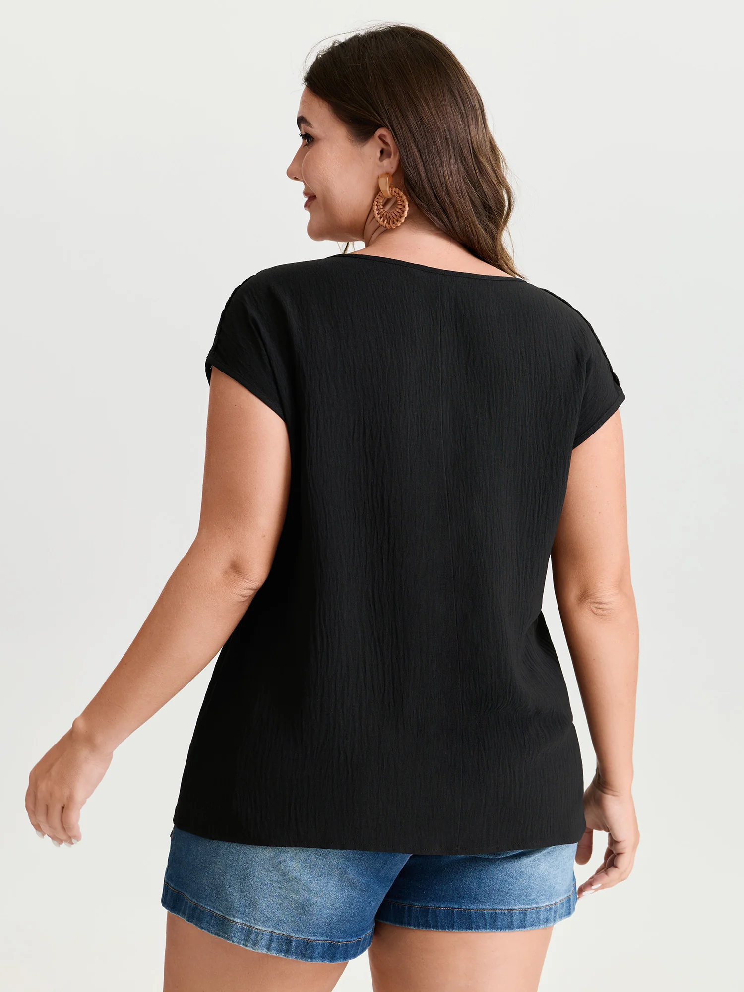 Colorful Openwork Crochet V-Neck Blouse - Image 4