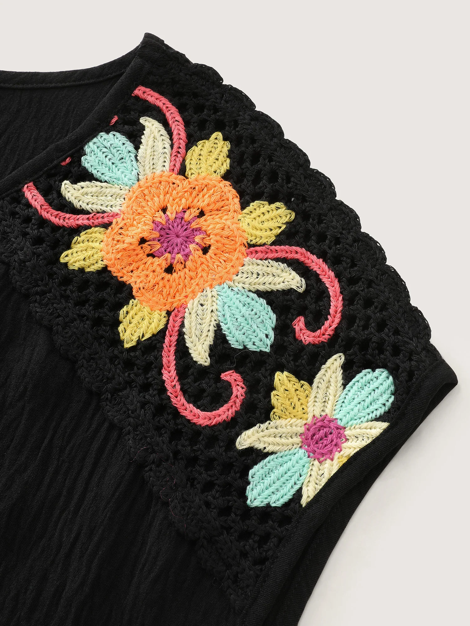 Colorful Openwork Crochet V-Neck Blouse - Image 5