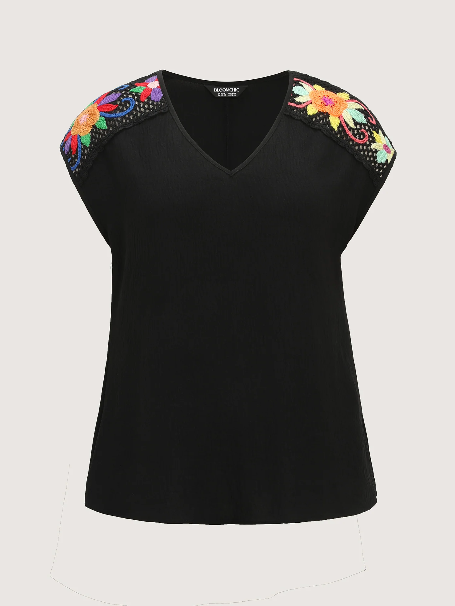 Colorful Openwork Crochet V-Neck Blouse - Image 6