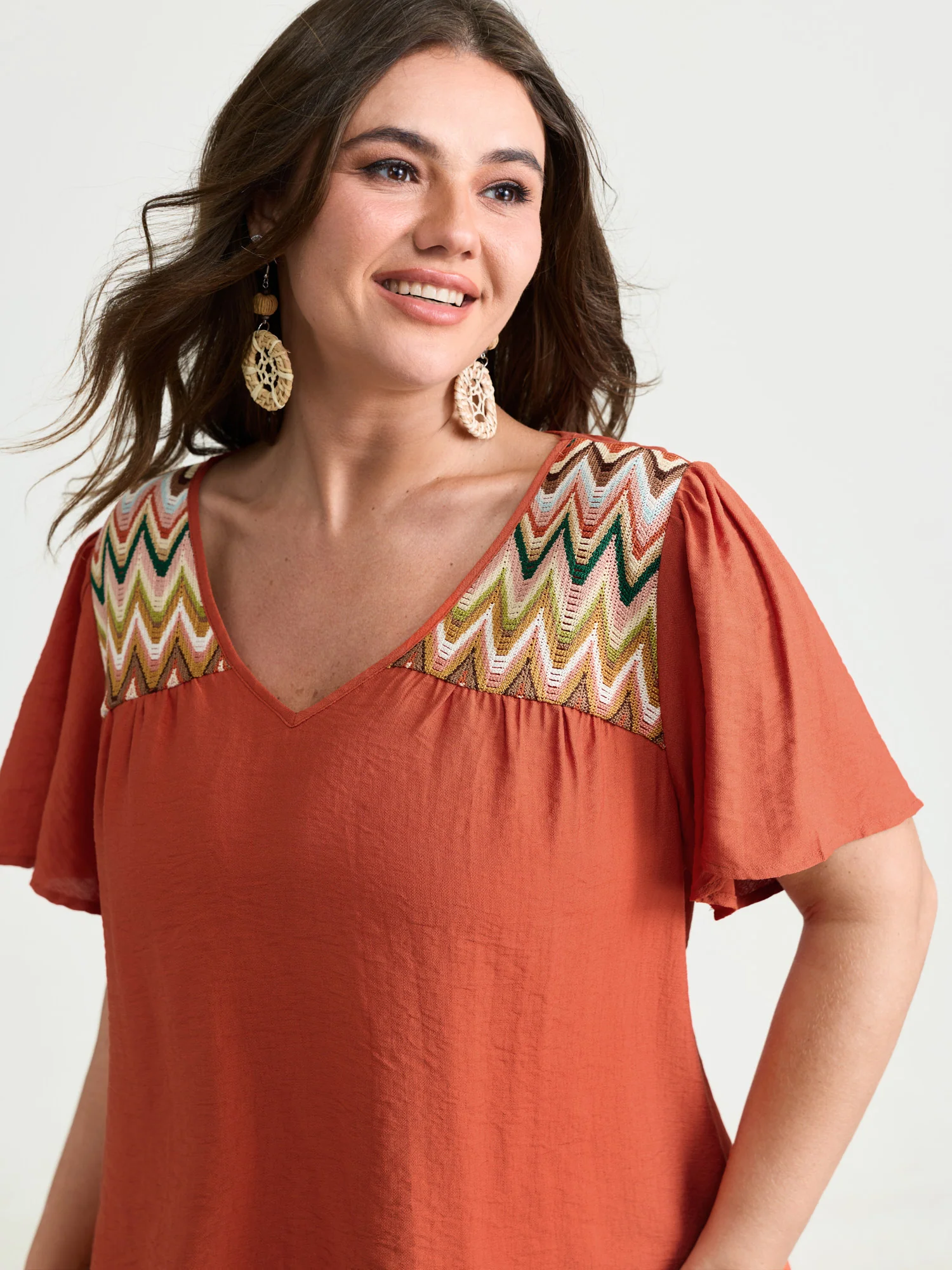 Colorful Wavy Shoulder V-Neck Plain Blouse - Image 2