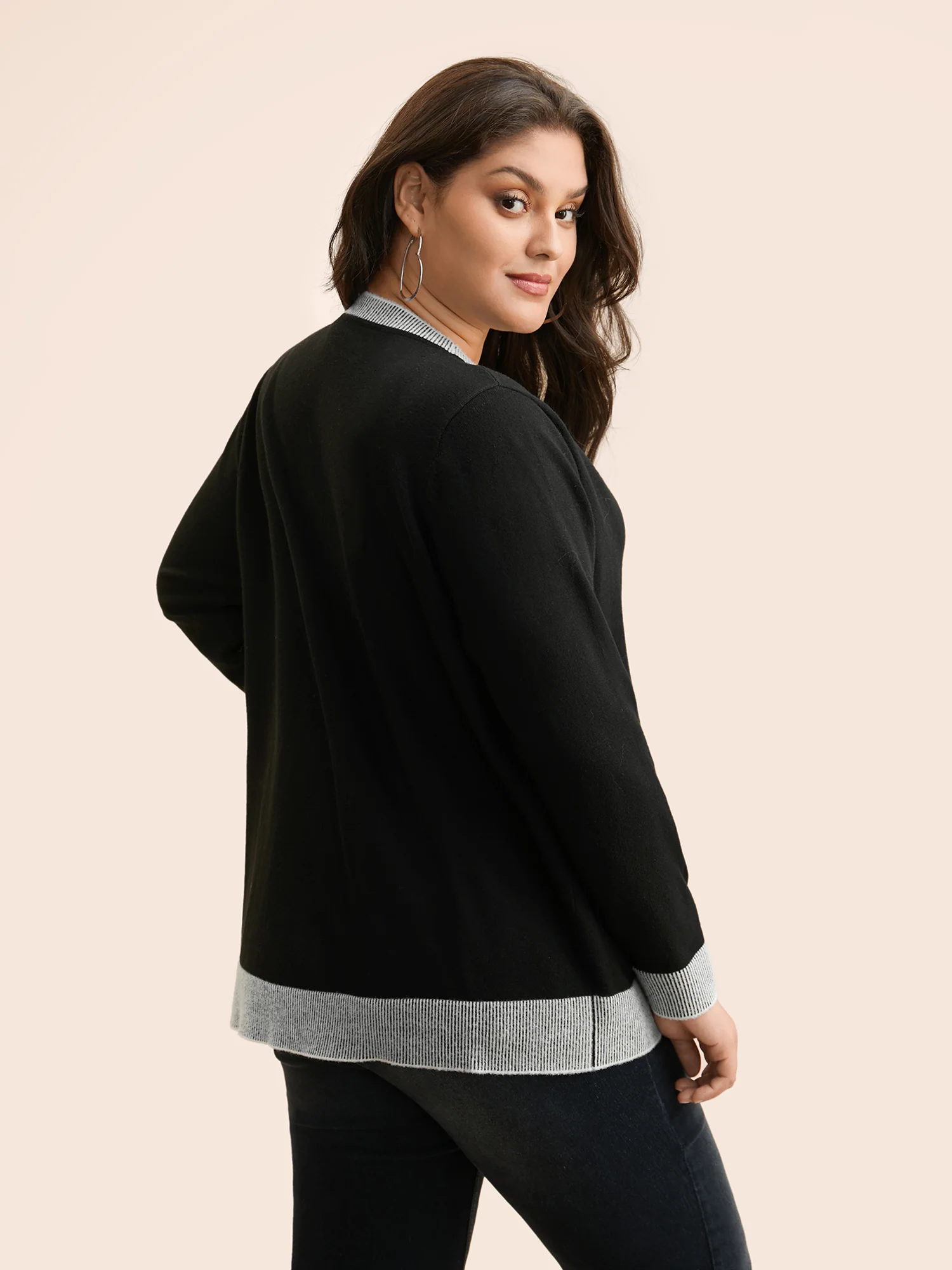 Contrast Button Up Pocket Cardigan - Image 2
