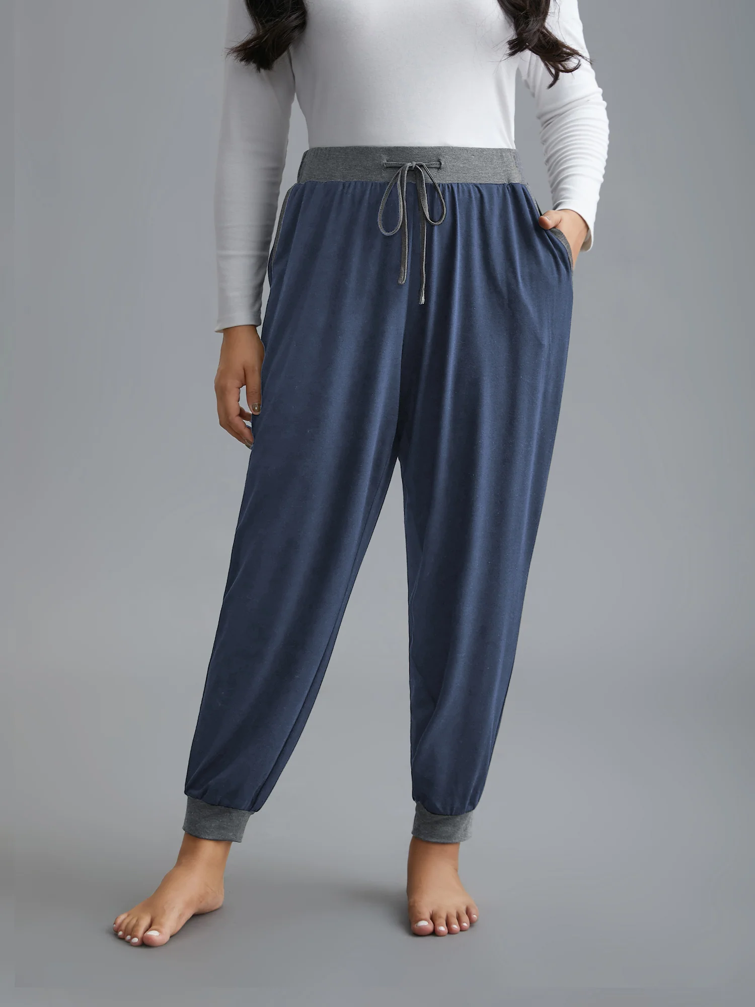 Contrast Drawstring Loungewear Bottoms - Image 9