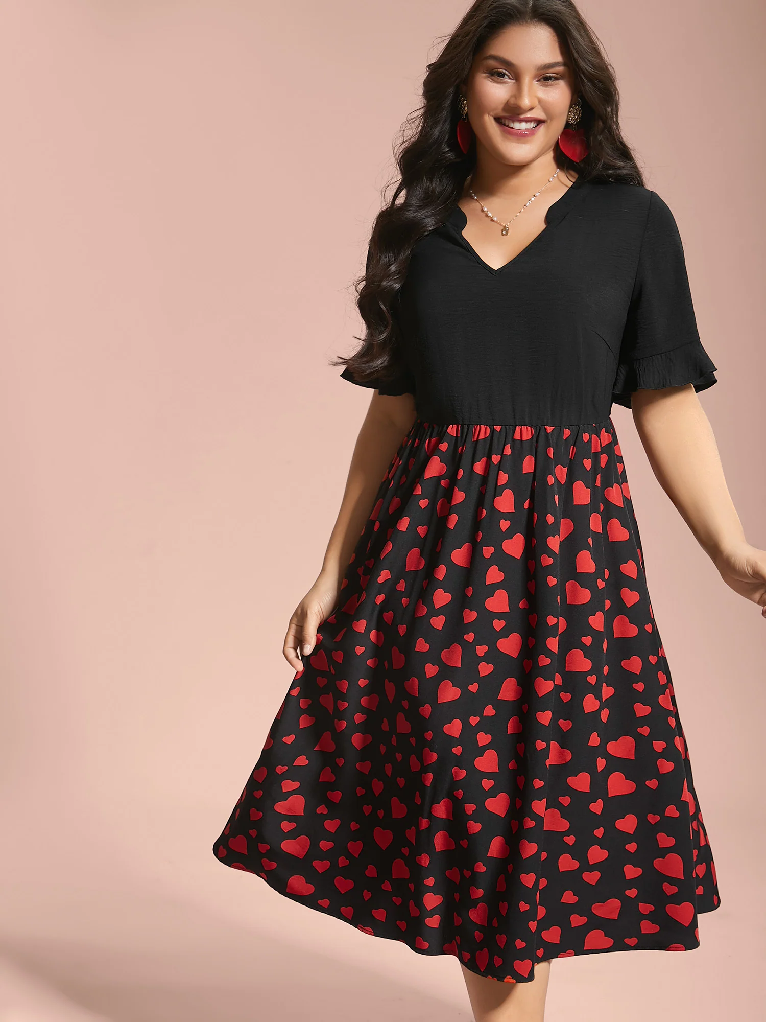Contrast Heart Pattern Notched Collar Dress - Image 4